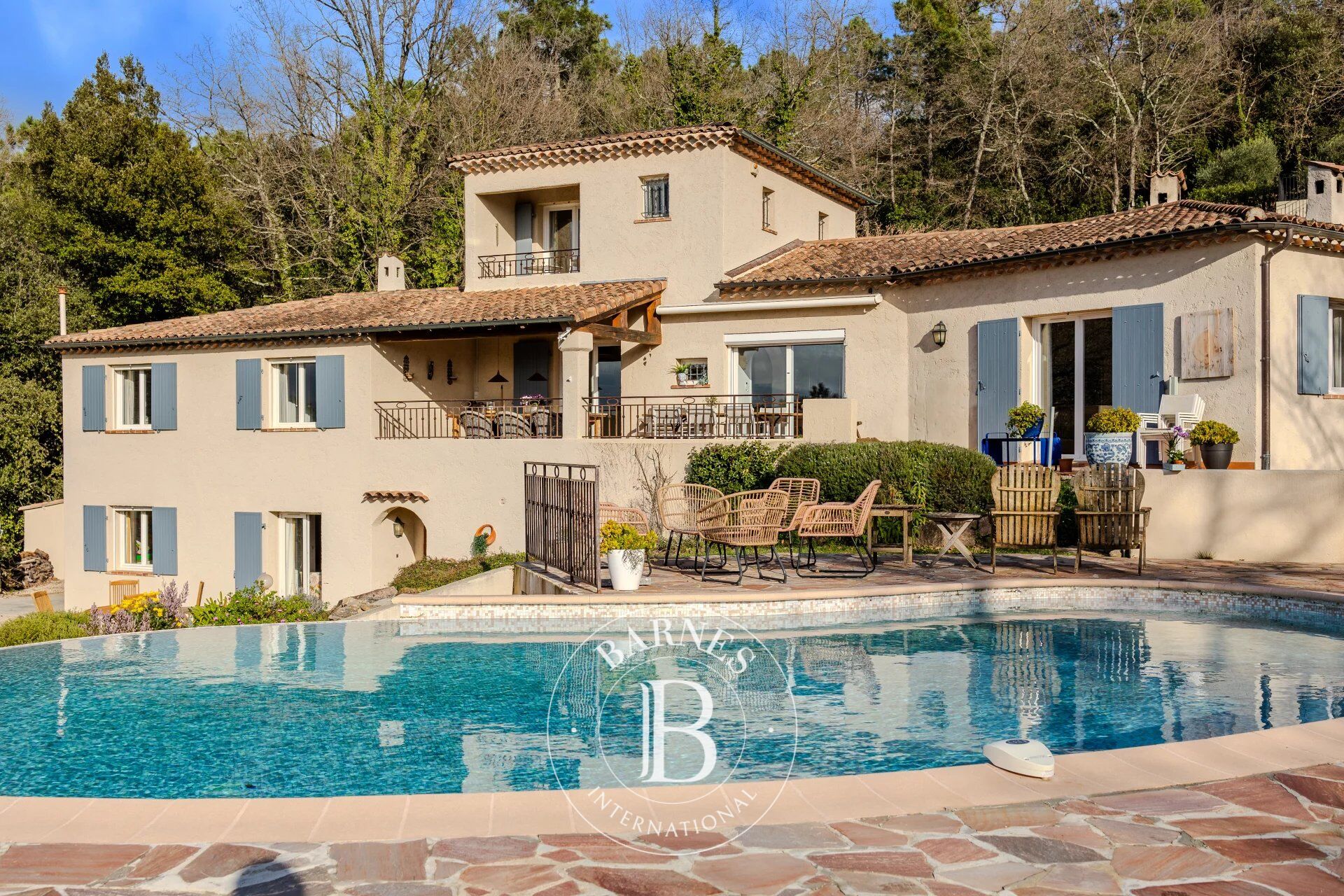 Montauroux – Villa traditionnelle – Villa provençale contemporaine avec piscine et appartement indépendant sur un terrain de 2 500 m² - picture 1