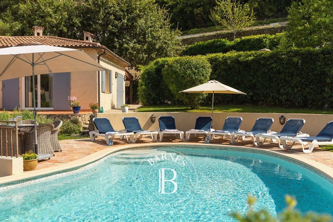 Montauroux – Villa traditionnelle – Villa provençale contemporaine avec piscine et appartement indépendant sur un terrain de 2 500 m² - picture 2