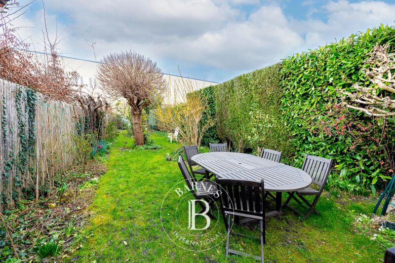 Sold, House Versailles - picture 2