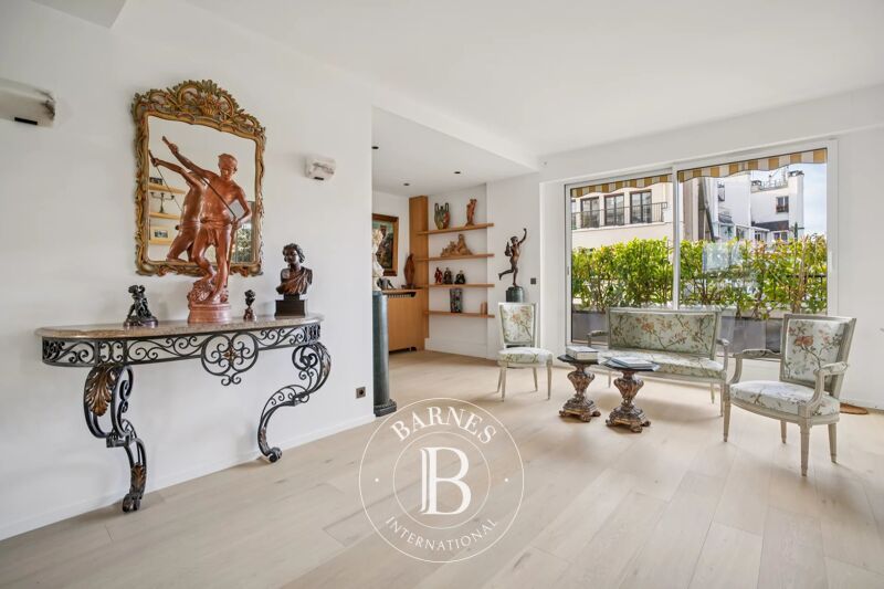 For Sale Apartment | Paris 16ème - picture 3