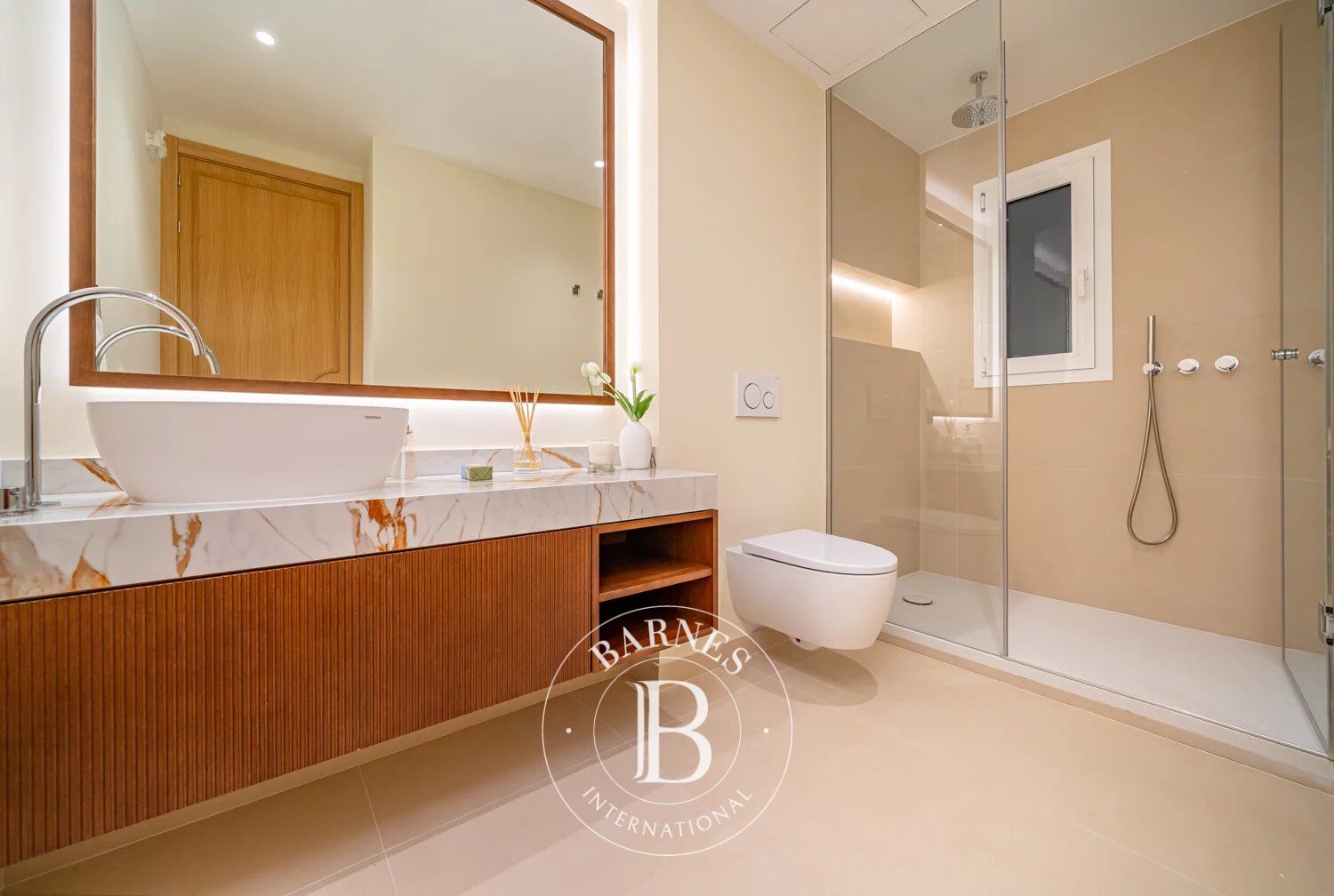 Daire Madrid - picture 12