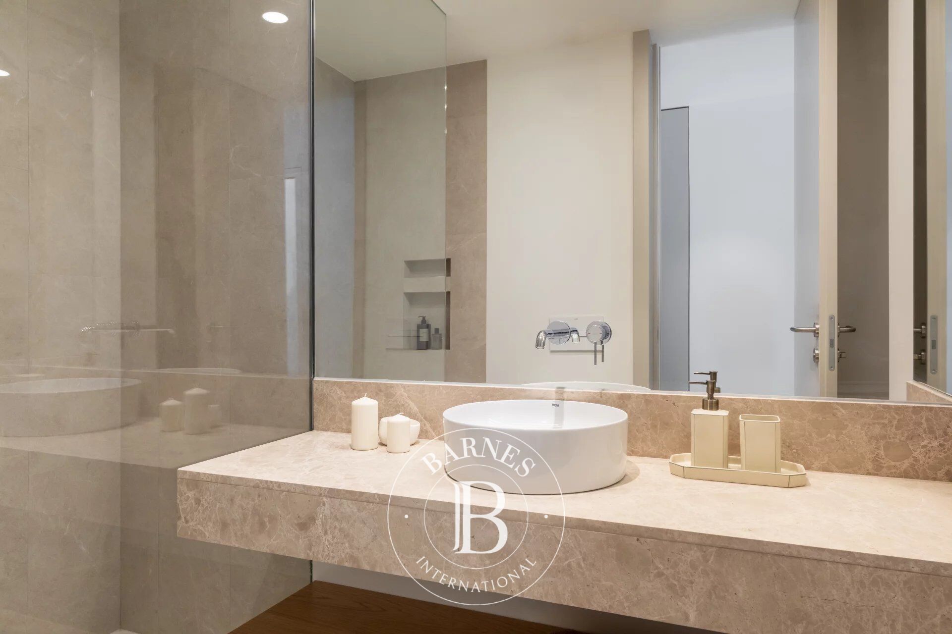 Daire Madrid - picture 14