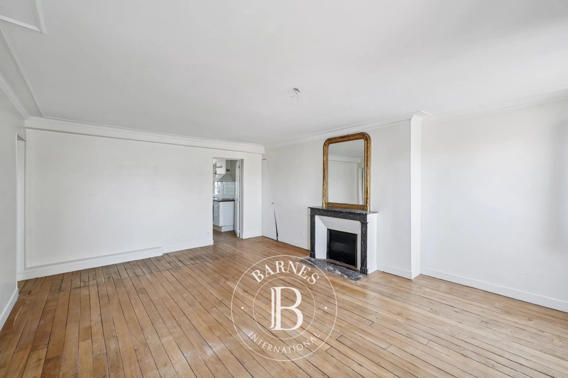 Versailles Notre-Dame - 1-bed apartment - 63m² (678 sq ft) under the Carrez Law - Top floor with unobstructed views - picture 3