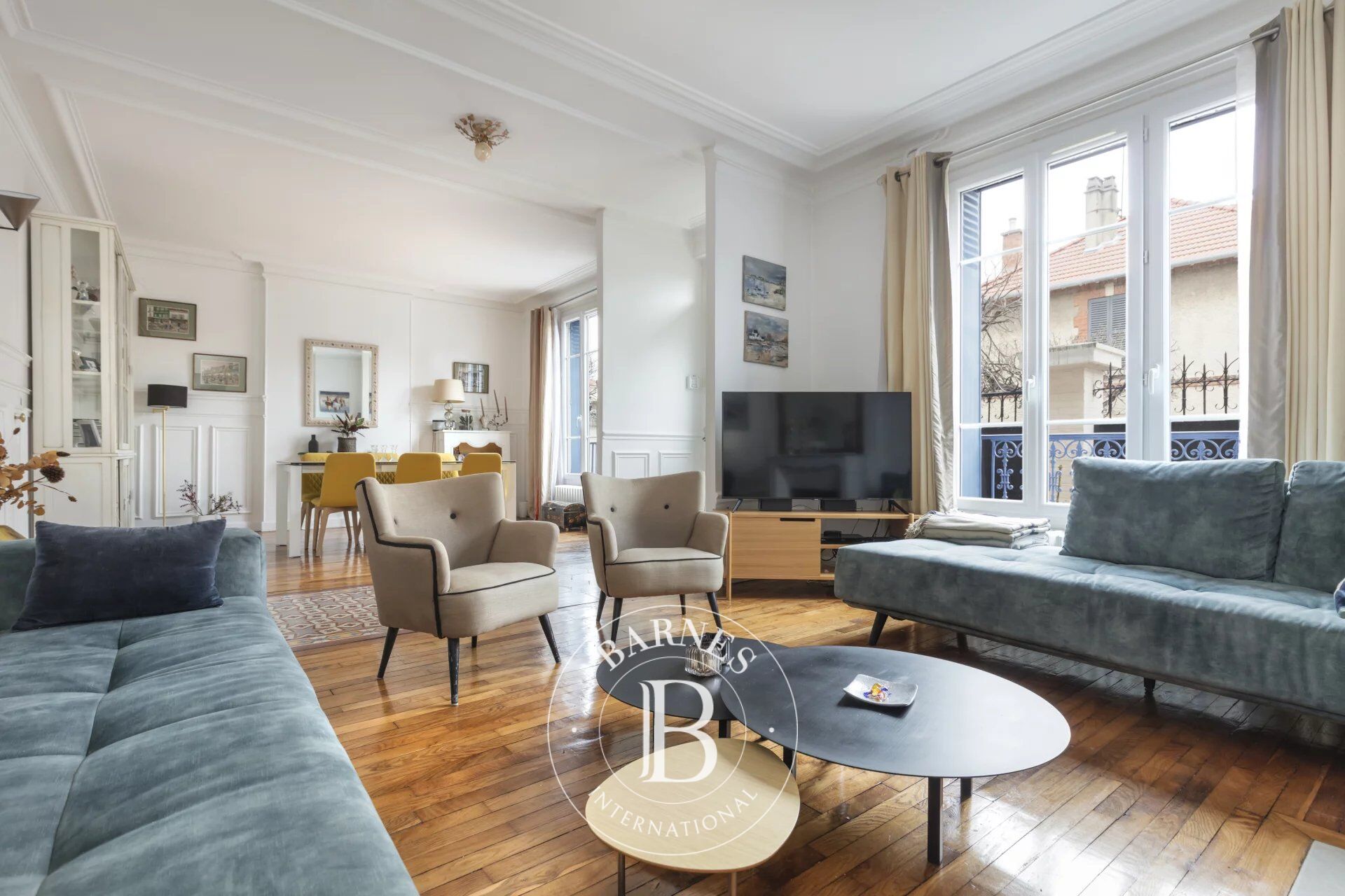 LA GARENNE COLOMBES TOWNHOUSE WITH TERRACE AND GARDEN - picture 3