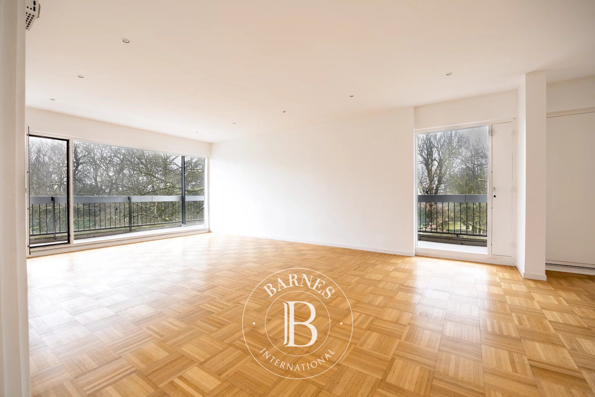 Exclusivité - Le Chesnay - Parc de Rocquencourt - Résidence de standing - Appartement de 115 m² au troisième et dernier étage - 2 chambres - 2 salles de douche - ascenseur - picture 3