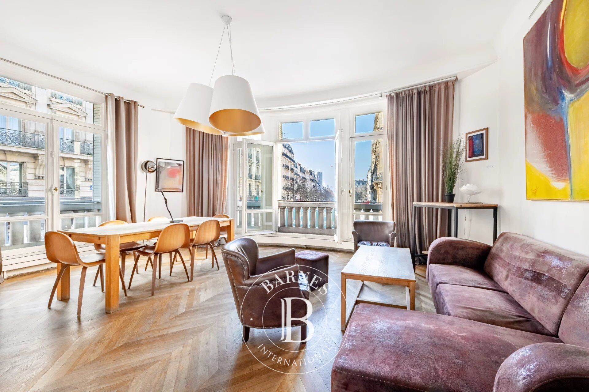 Paris 8 - Faubourg Saint Honoré  Place des Ternes- Appartement avec vue dégagée-3 chambres. - picture 1