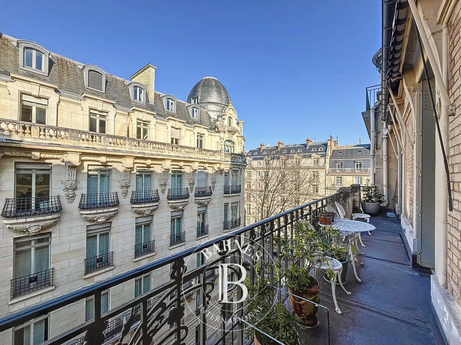 Wohnung Paris 8ème - picture 3