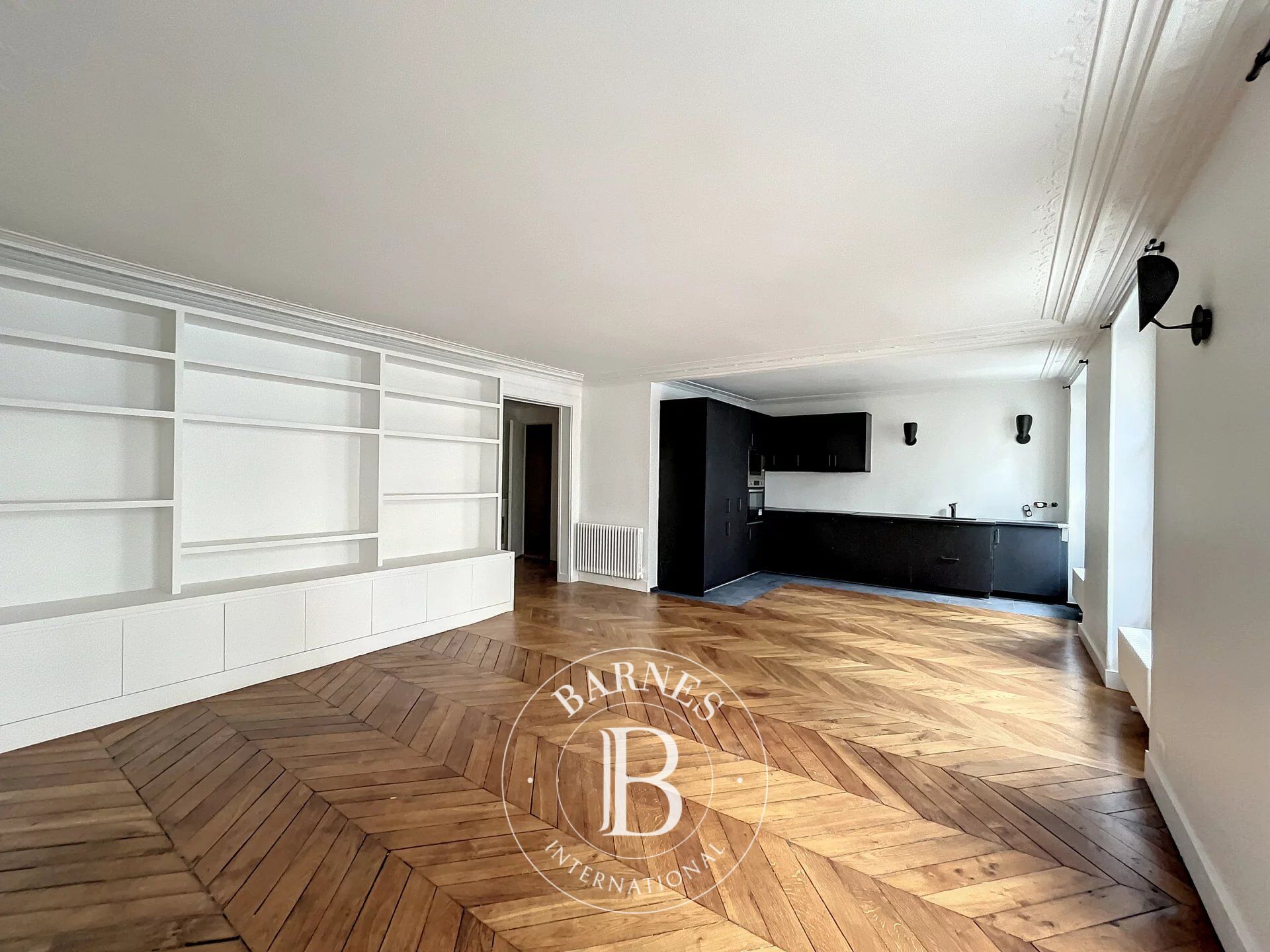 Piso Paris 8ème - picture 2