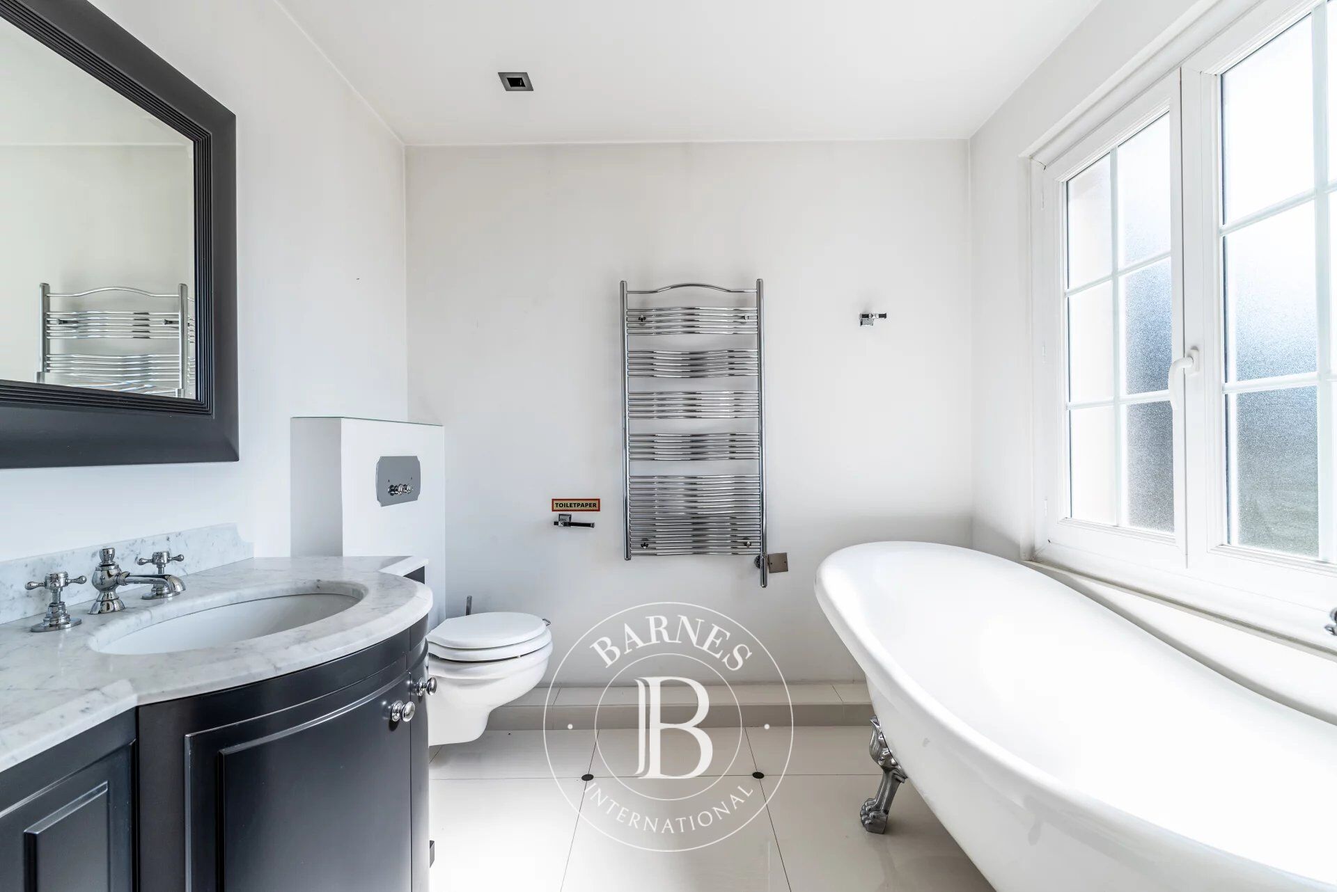 Ev Mougins - picture 13