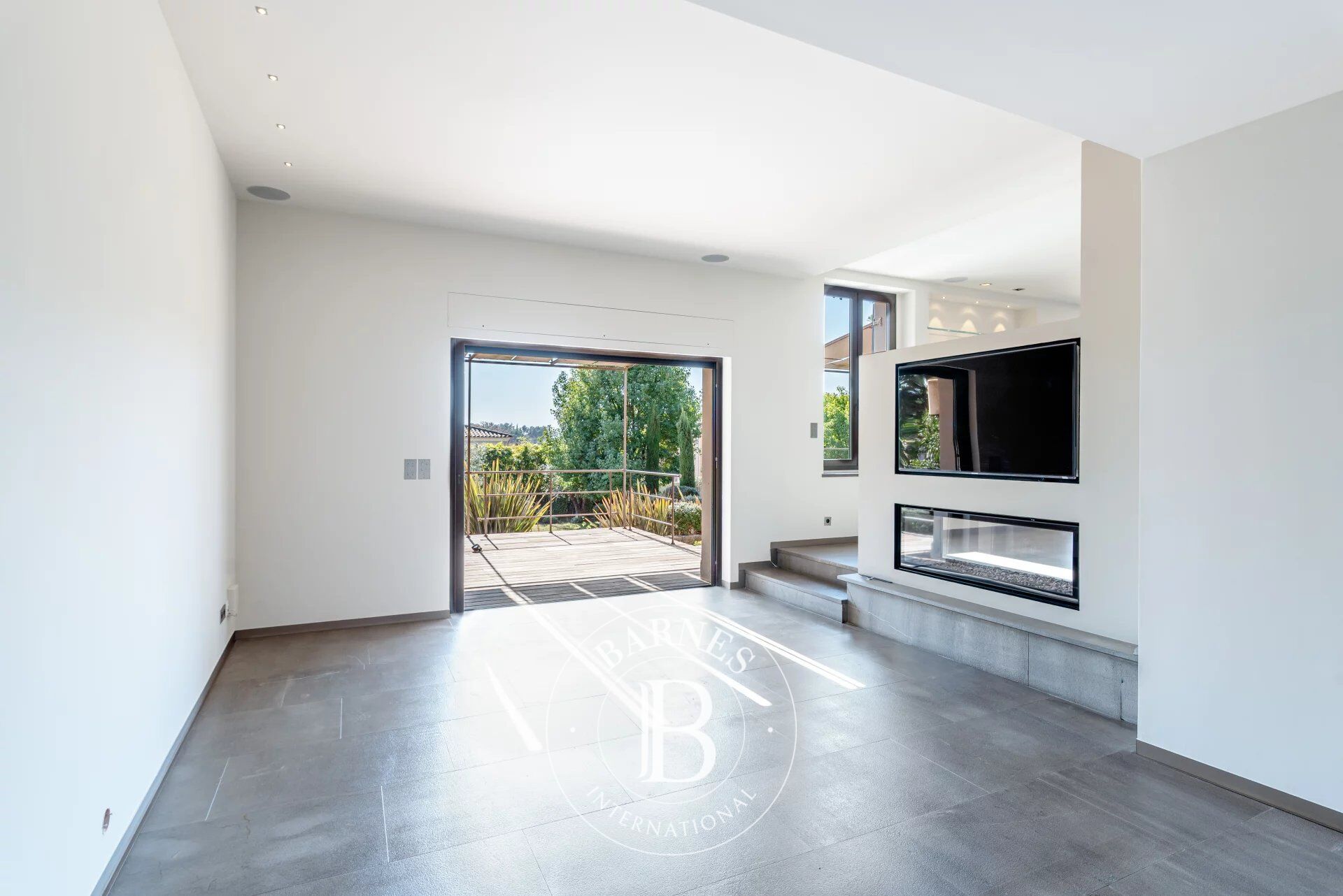 Ev Mougins - picture 9