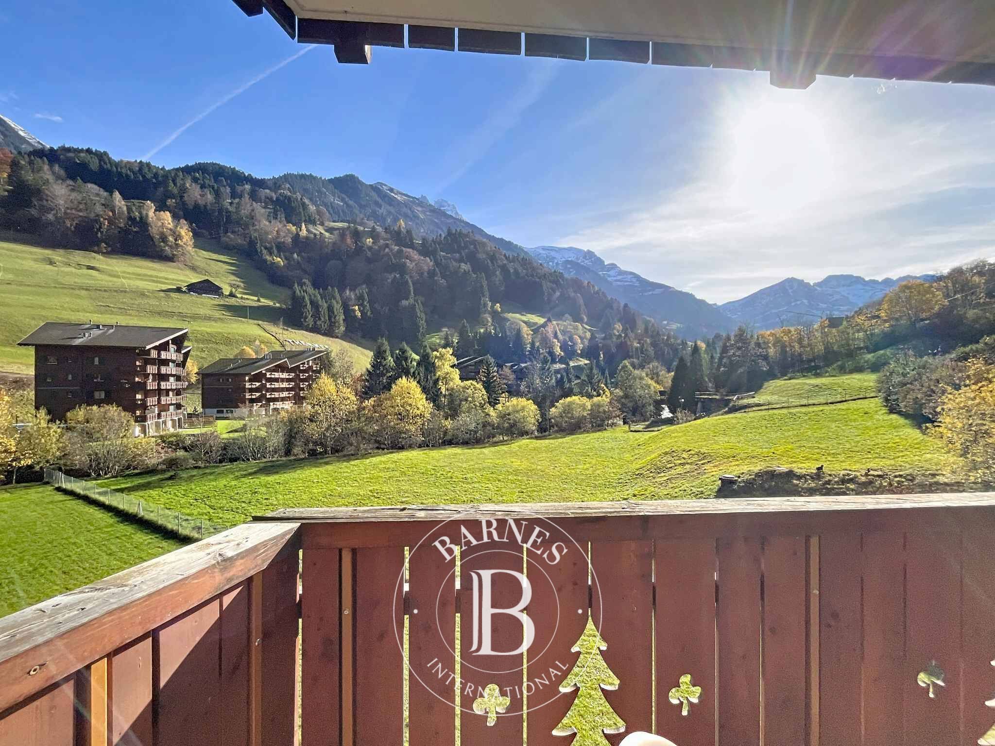 Appartement lumineux de 2.5 pièces avec balcon - picture 1