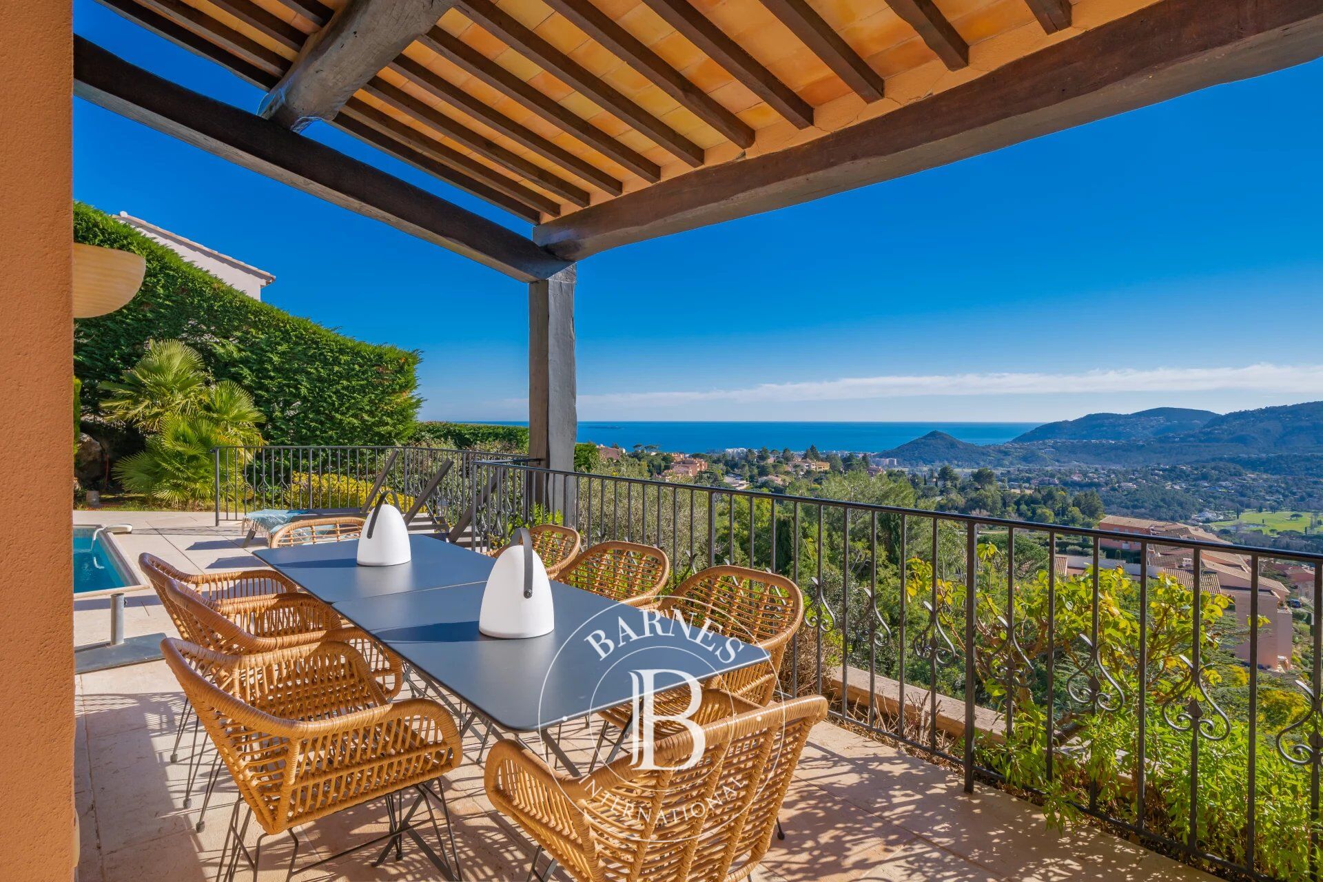 MANDELIEU: PANORAMIC SEA AND HILLS VIEW - picture 1