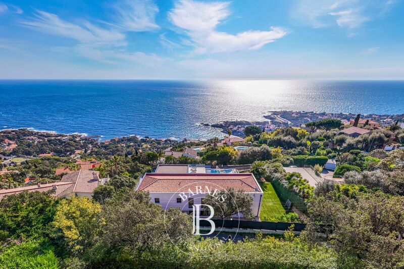 Venta, Villa Les Issambres - picture 1