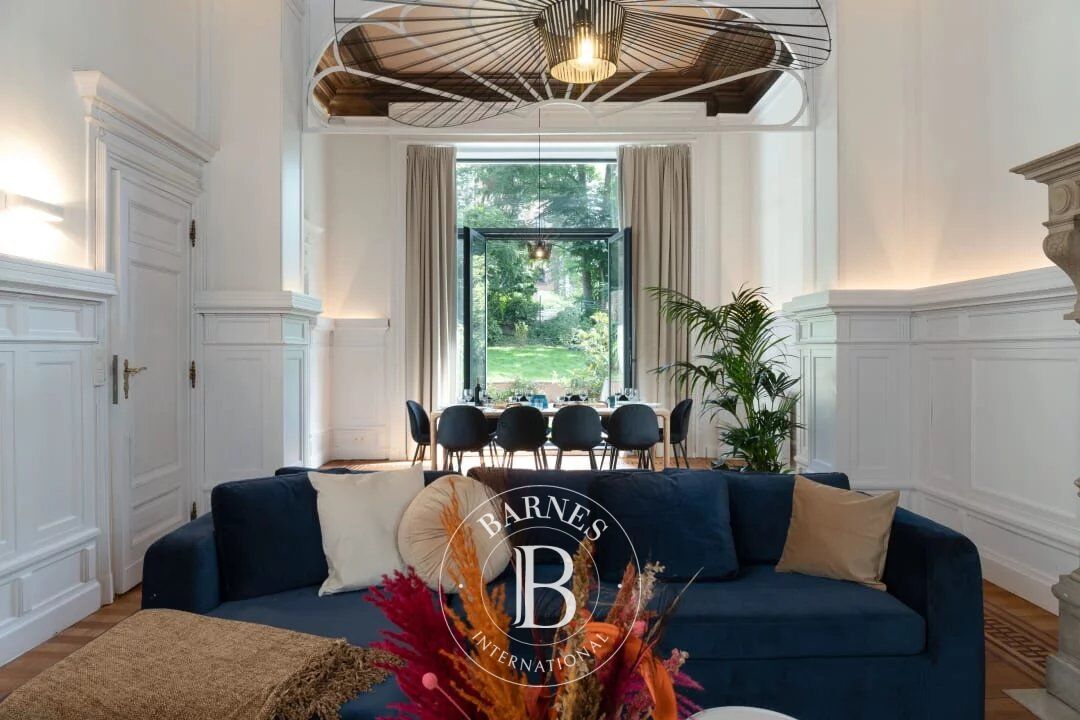 Stéphanie/Chatelain - 4 furnished rooms - picture 2