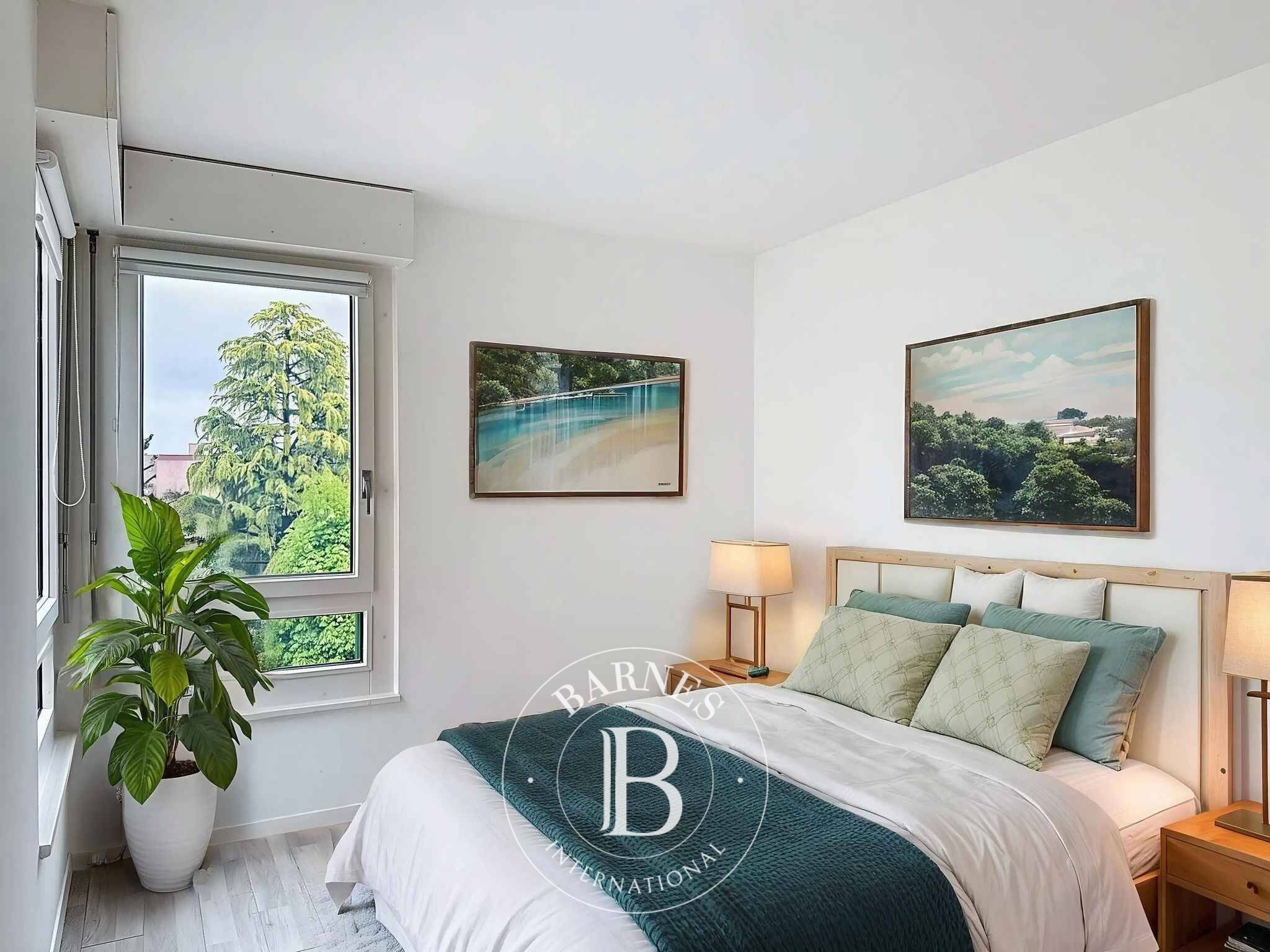 Daire Gland - picture 15