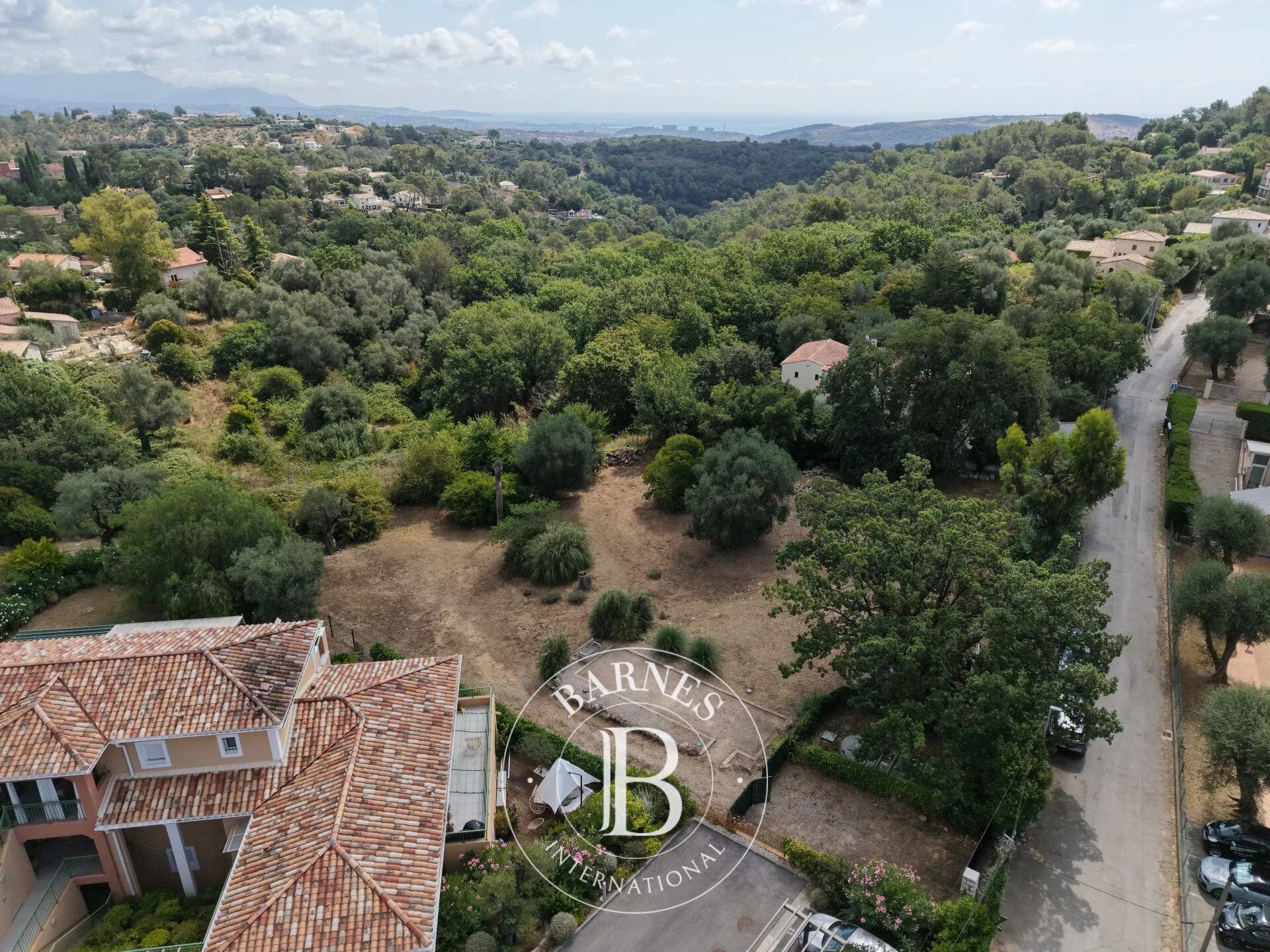 Arazi Roquefort-les-Pins - picture 21