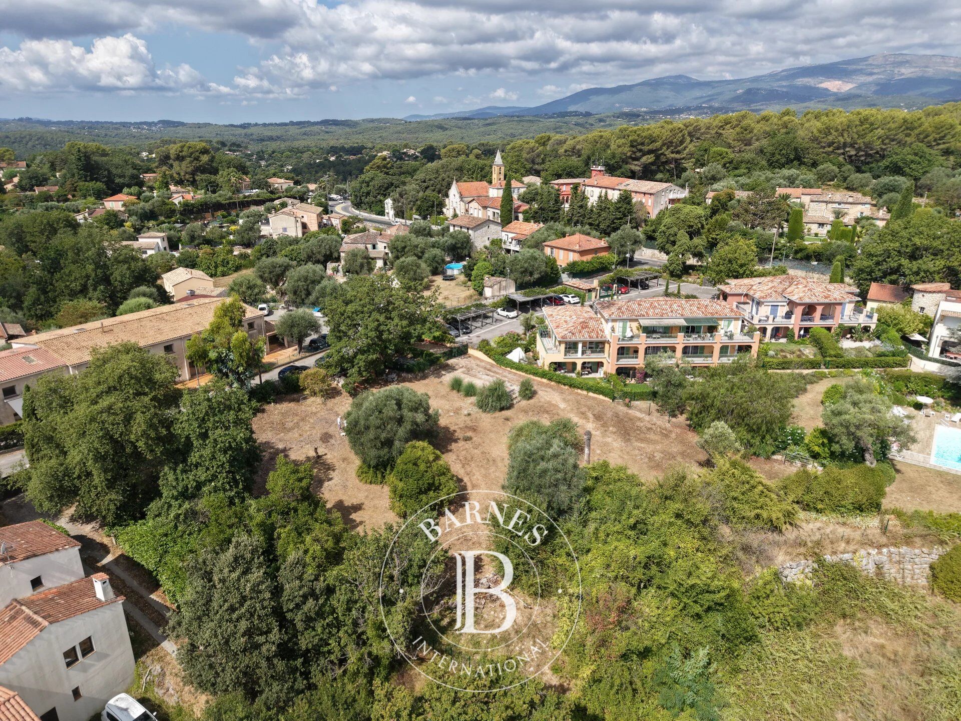 Arazi Roquefort-les-Pins - picture 27