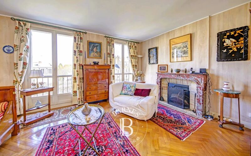 Sold, Apartment Versailles - picture 3