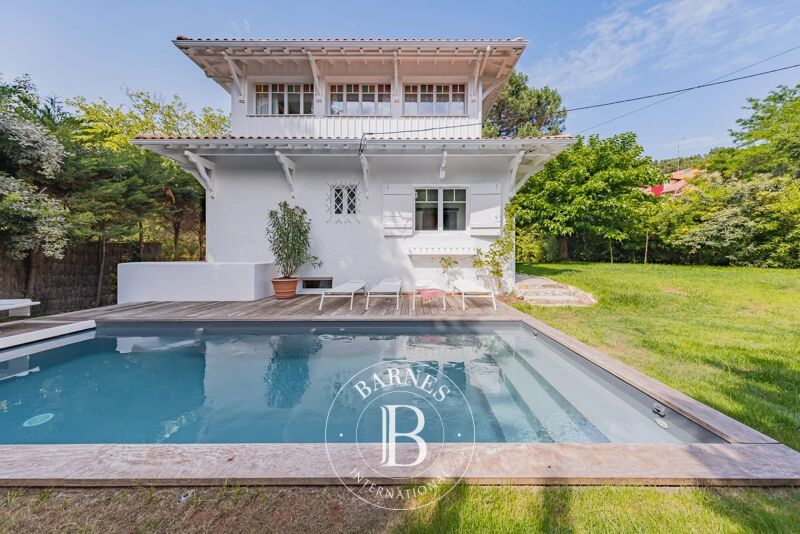 VILLA «ONDOA» AVEC PISCINE ET PROCHE PLAGE, AU PYLA-SUR-MER - CAPACITÉ 12 PERSONNES