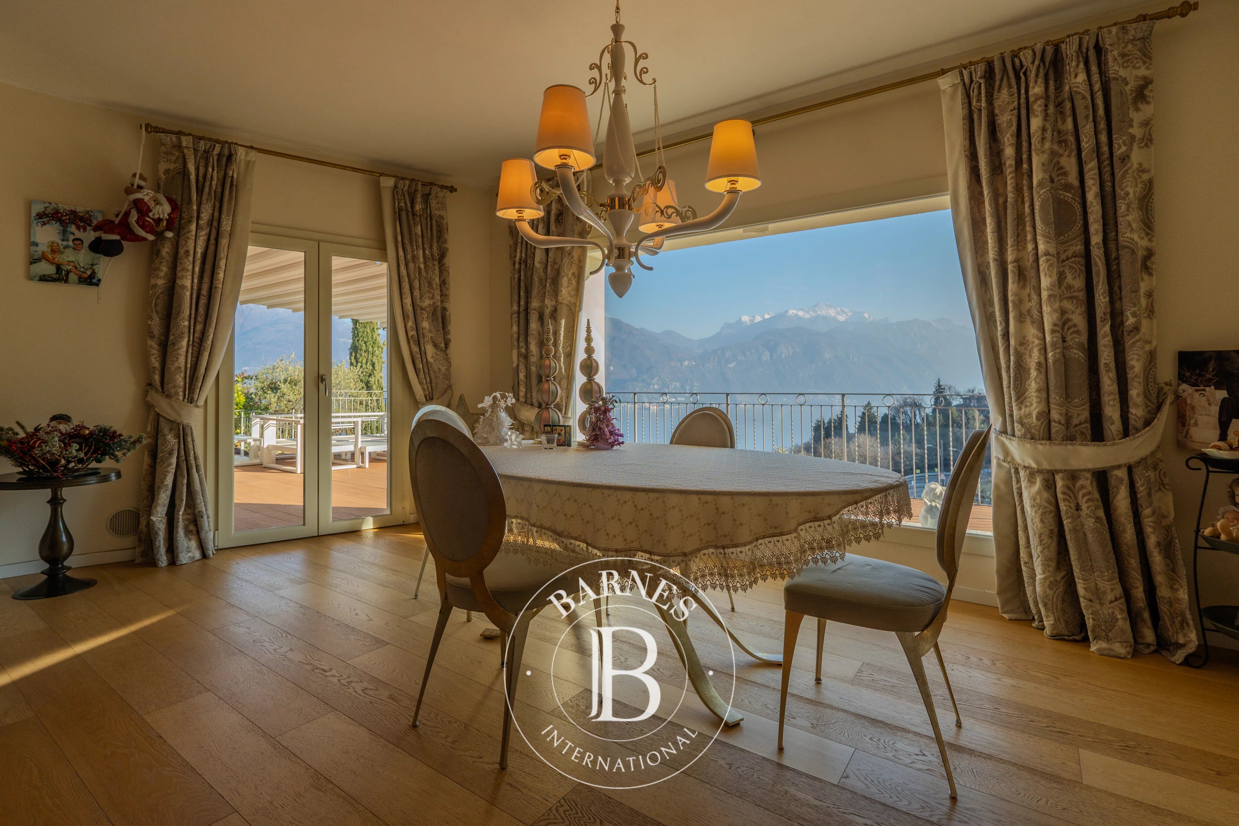 Villa Menaggio - picture 8