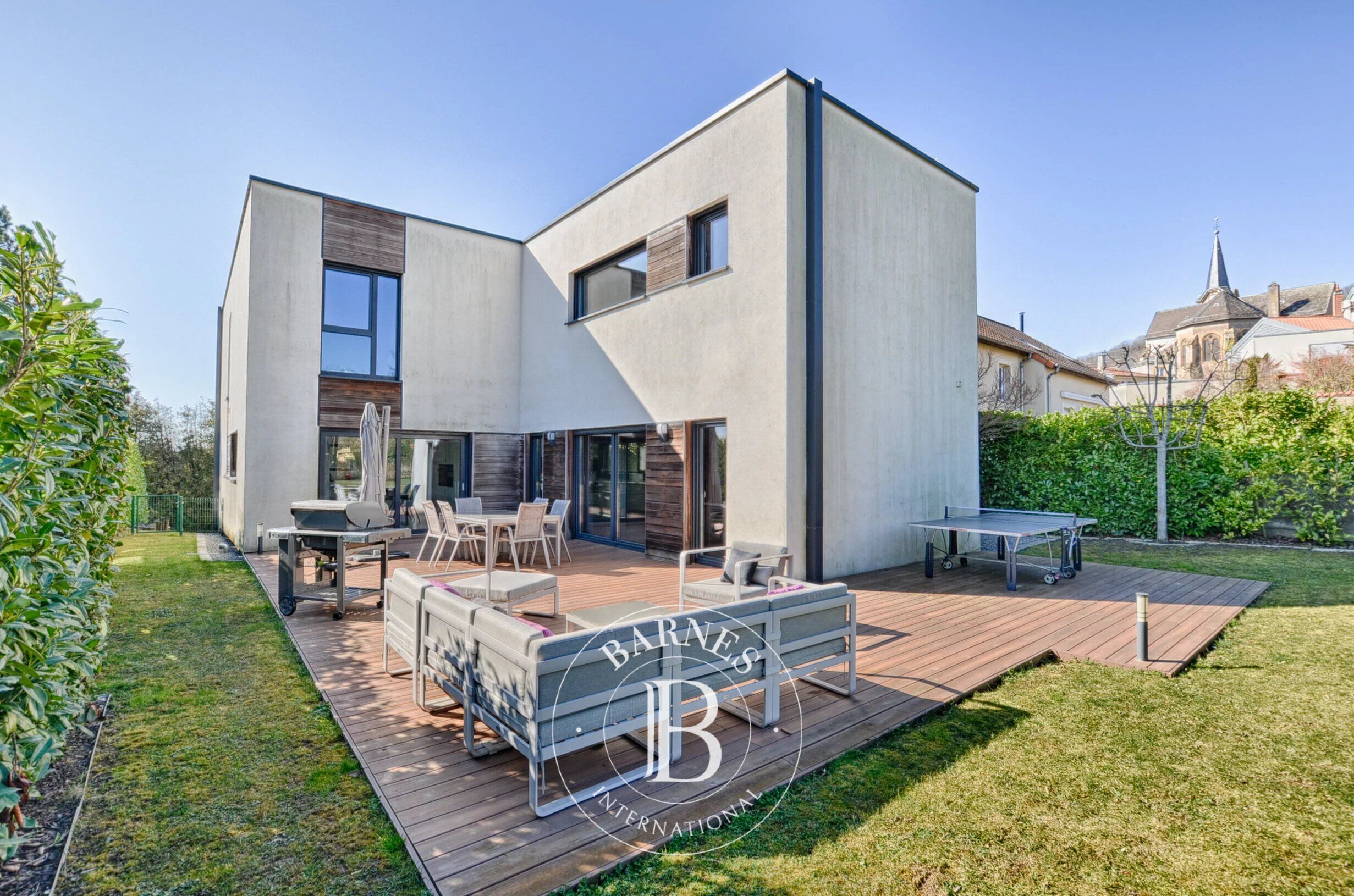 Vente villa d'architecte - Thionville - Terrasse et jardin - picture 2