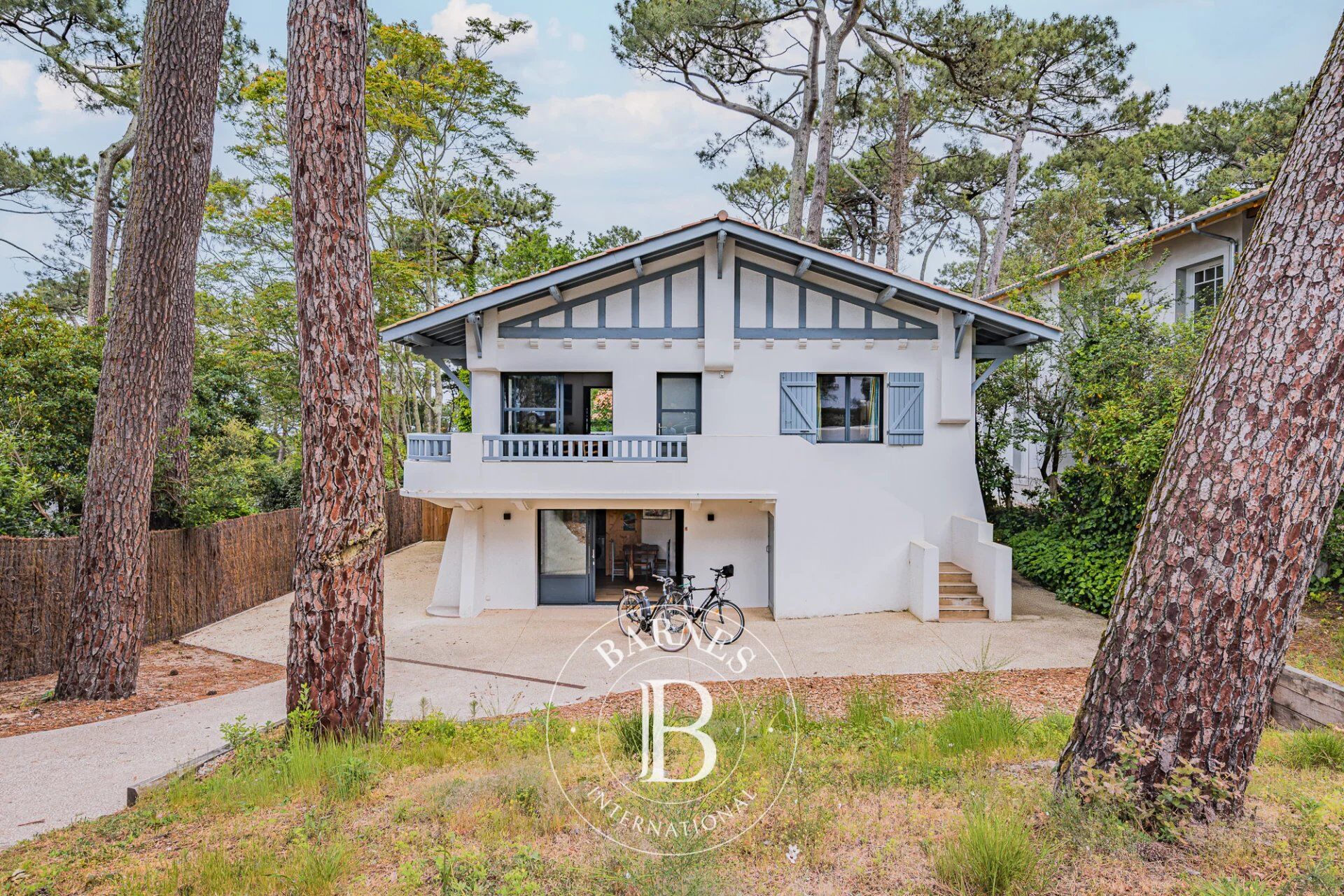 VILLA «TOULINGUET» À PROXIMITÉ DE LA DUNE DU PILAT AVEC PISCINE CHAUFFÉE – CAPACITÉ 6 PERSONNES - picture 2