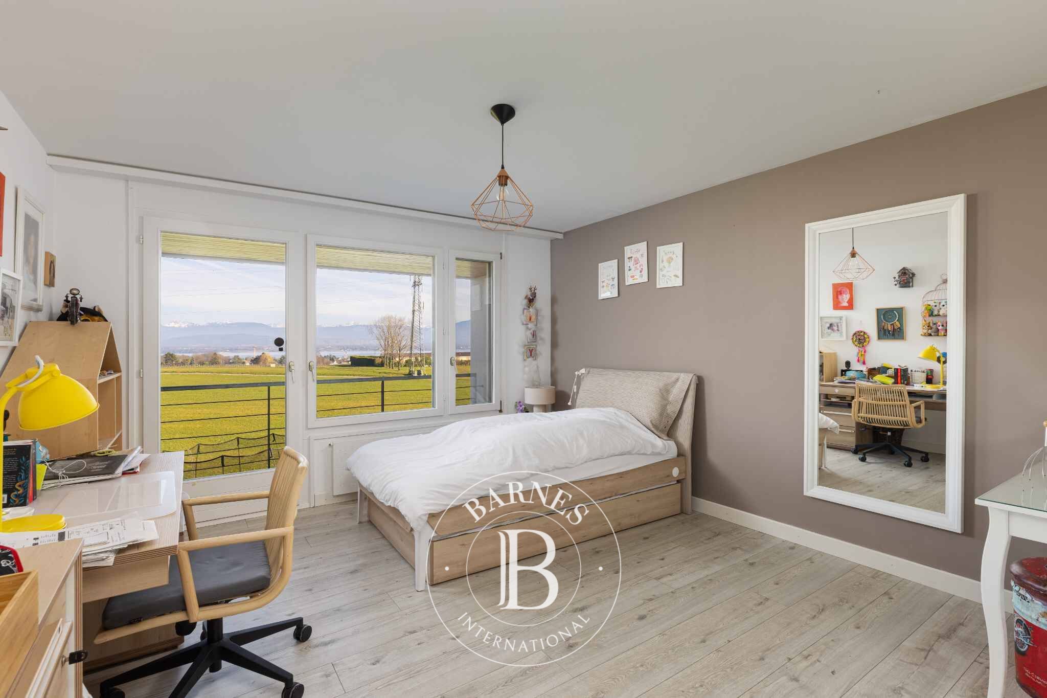 Villa Founex - picture 7