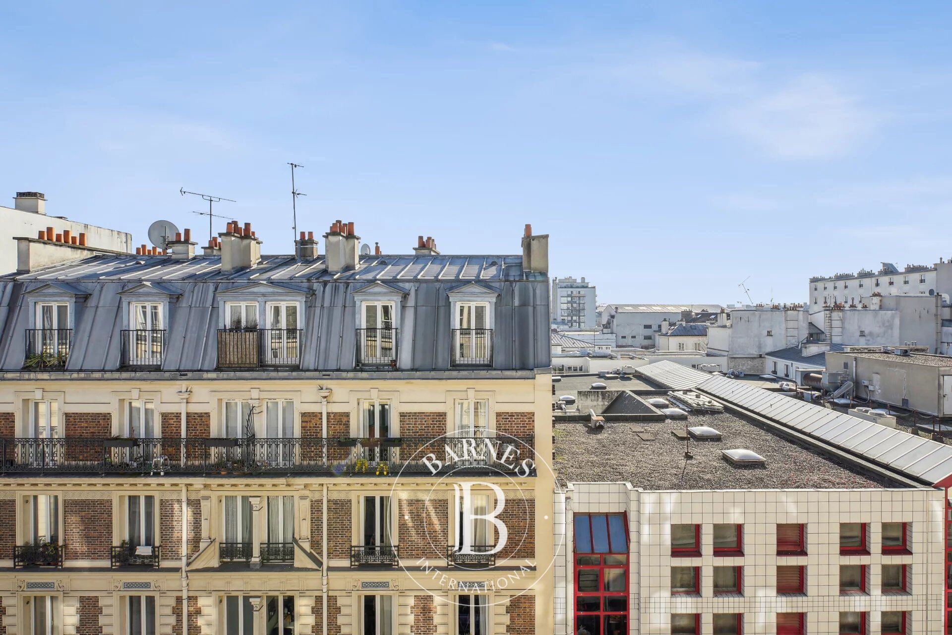 NEW - EXCLUSIVE LISTING - PARIS 10 - BRIGHT - TOP FLOOR - FULLY RENOVATED - picture 3