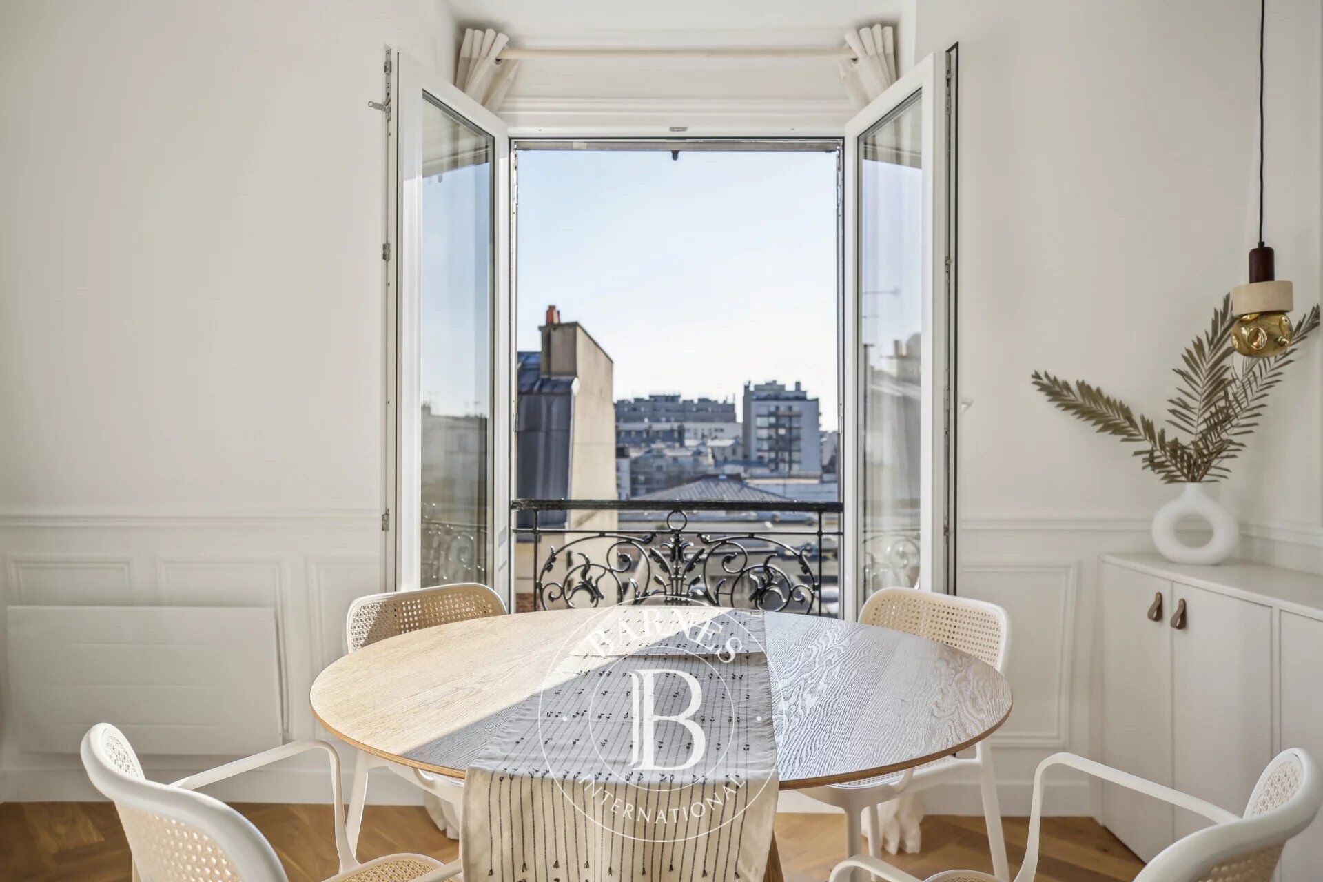 NEW - EXCLUSIVE LISTING - PARIS 10 - BRIGHT - TOP FLOOR - FULLY RENOVATED - picture 2