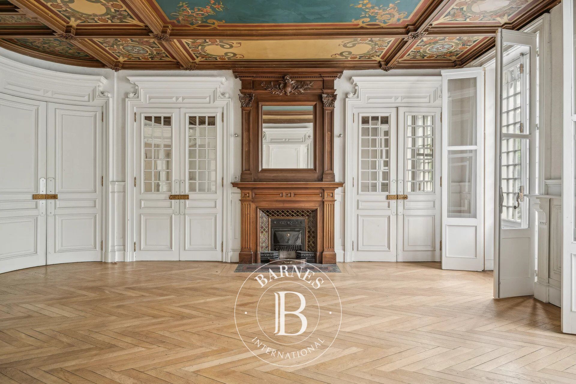 Lyon 3 - Garibaldi- Bourgeois apartment 240 sqm - 5 bedrooms - 1 attic - 2 cellars - 2 garages - picture 1