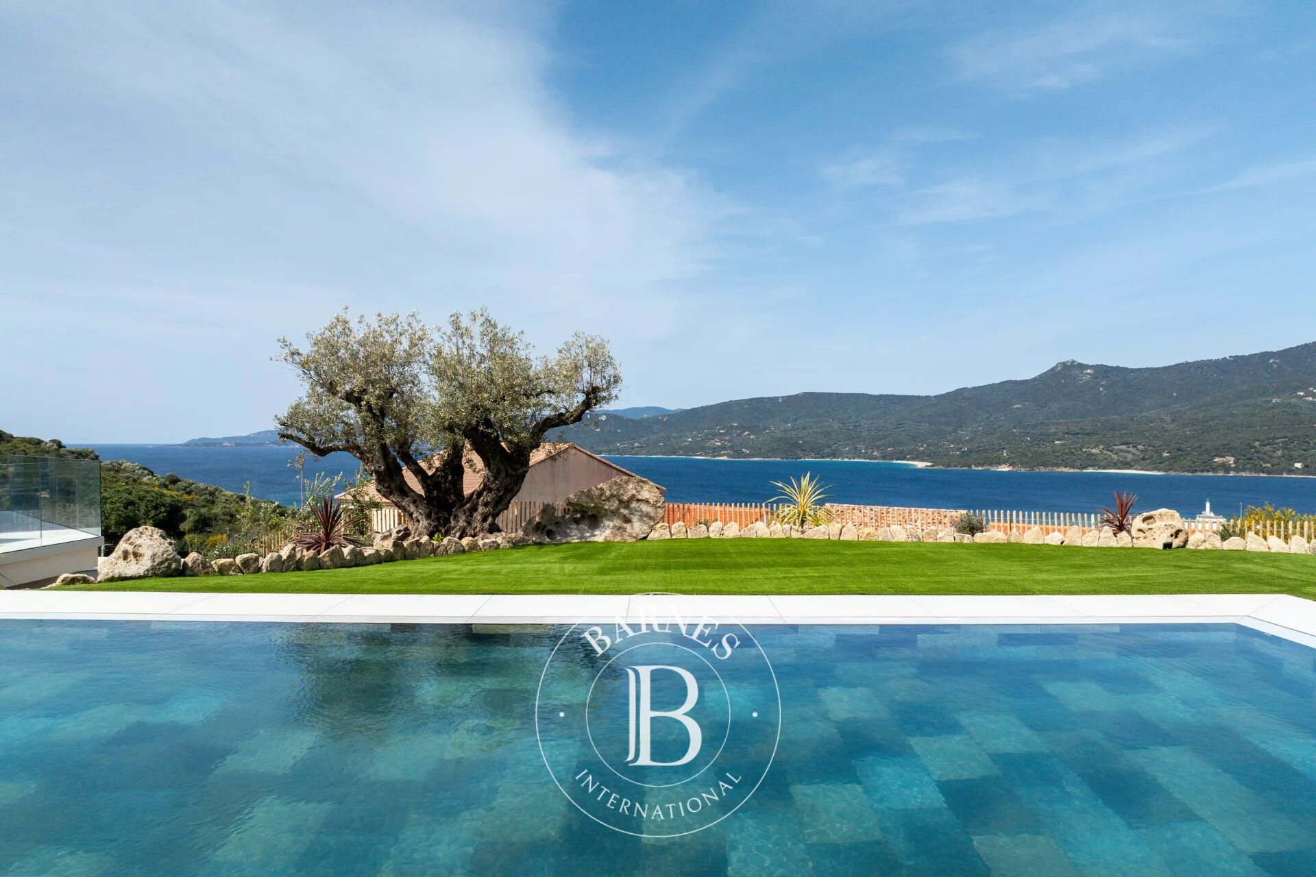 Propriano, 5 chambres, vue mer panoramique, piscine, proche plage - picture 1