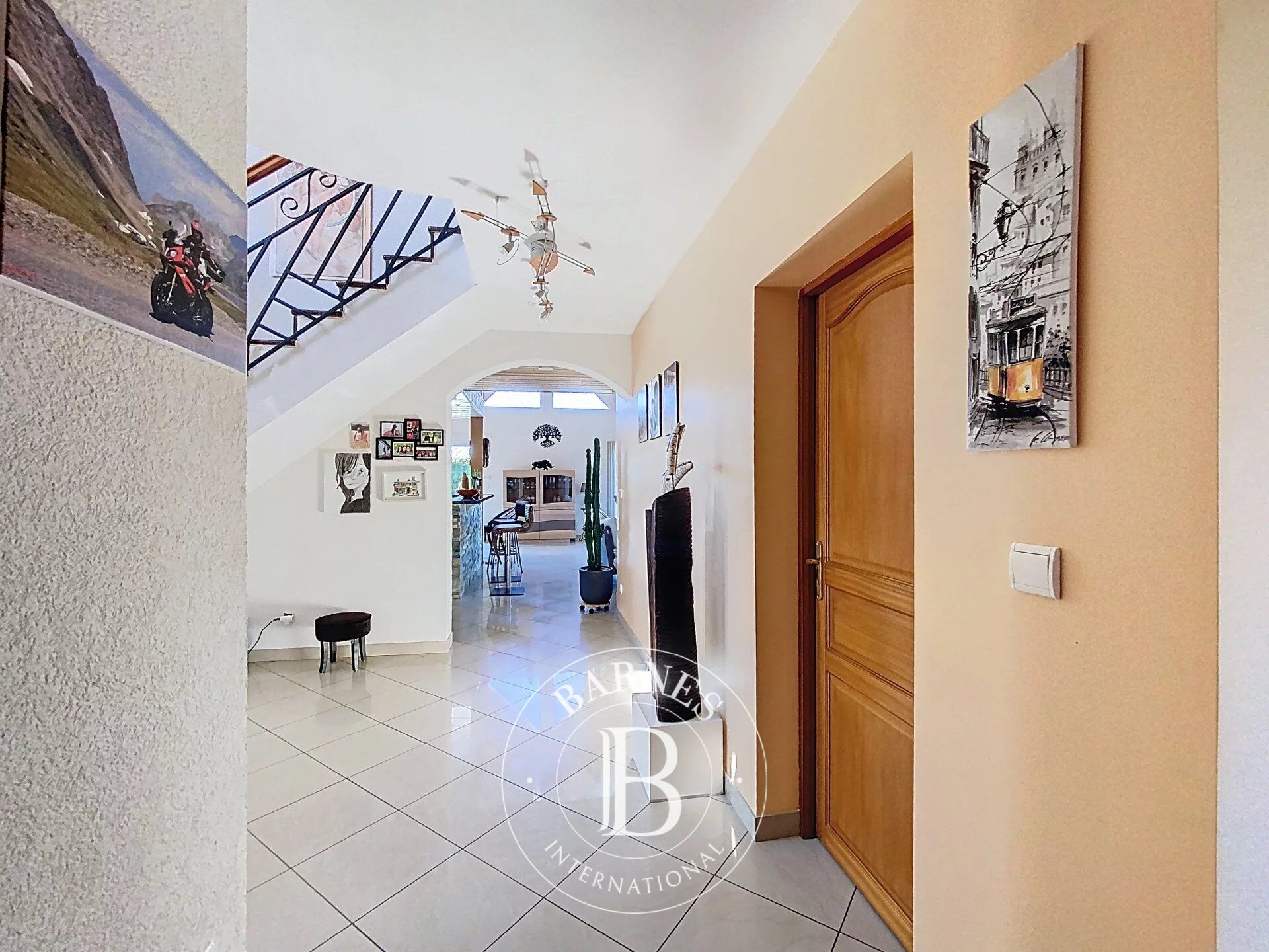 Ev Larringes - picture 4