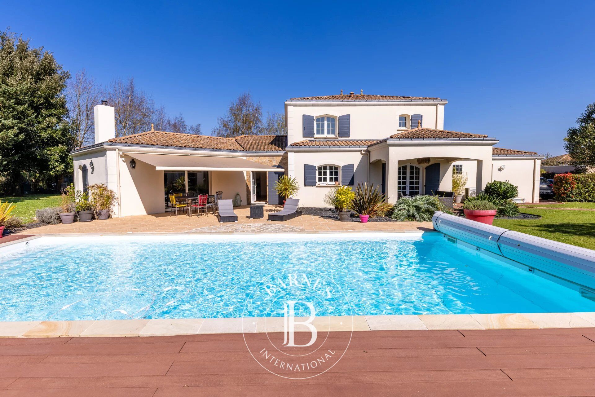 NANTES VERTOU - 6-bedroom family home with swimming pool and large garden - picture 1