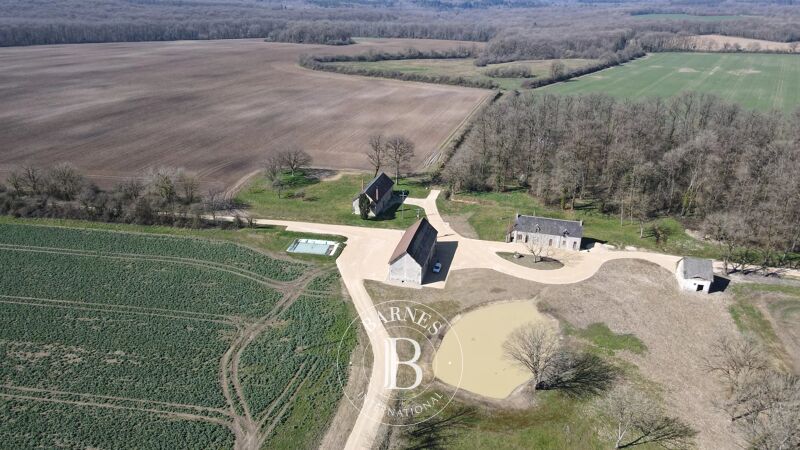 Venta, Finca Méry-ès-Bois - picture 1