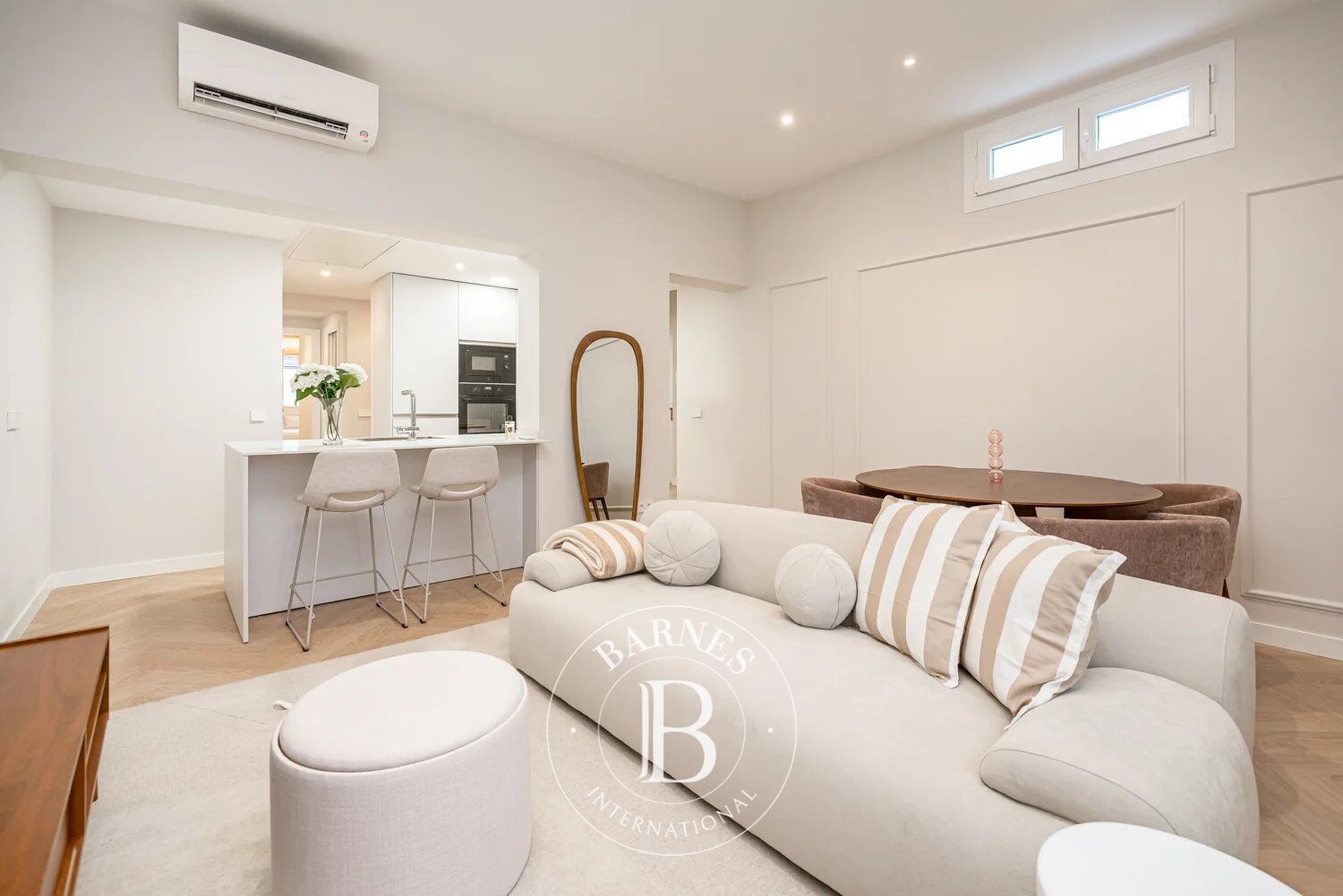 Madrid – Salamanca – Spectaculaire appartement en rénovation - picture 3