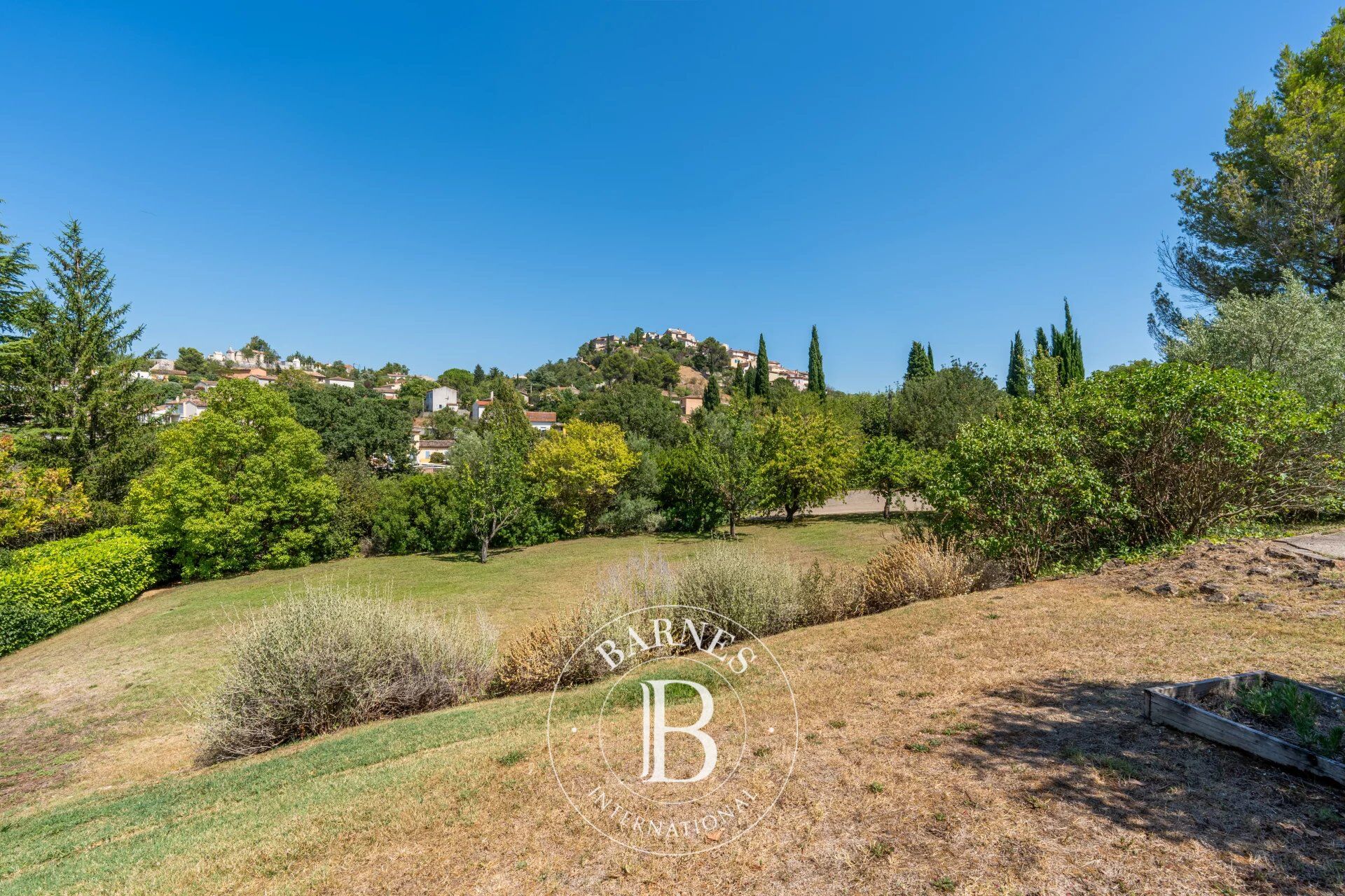 Bauland Aix-en-Provence - picture 1