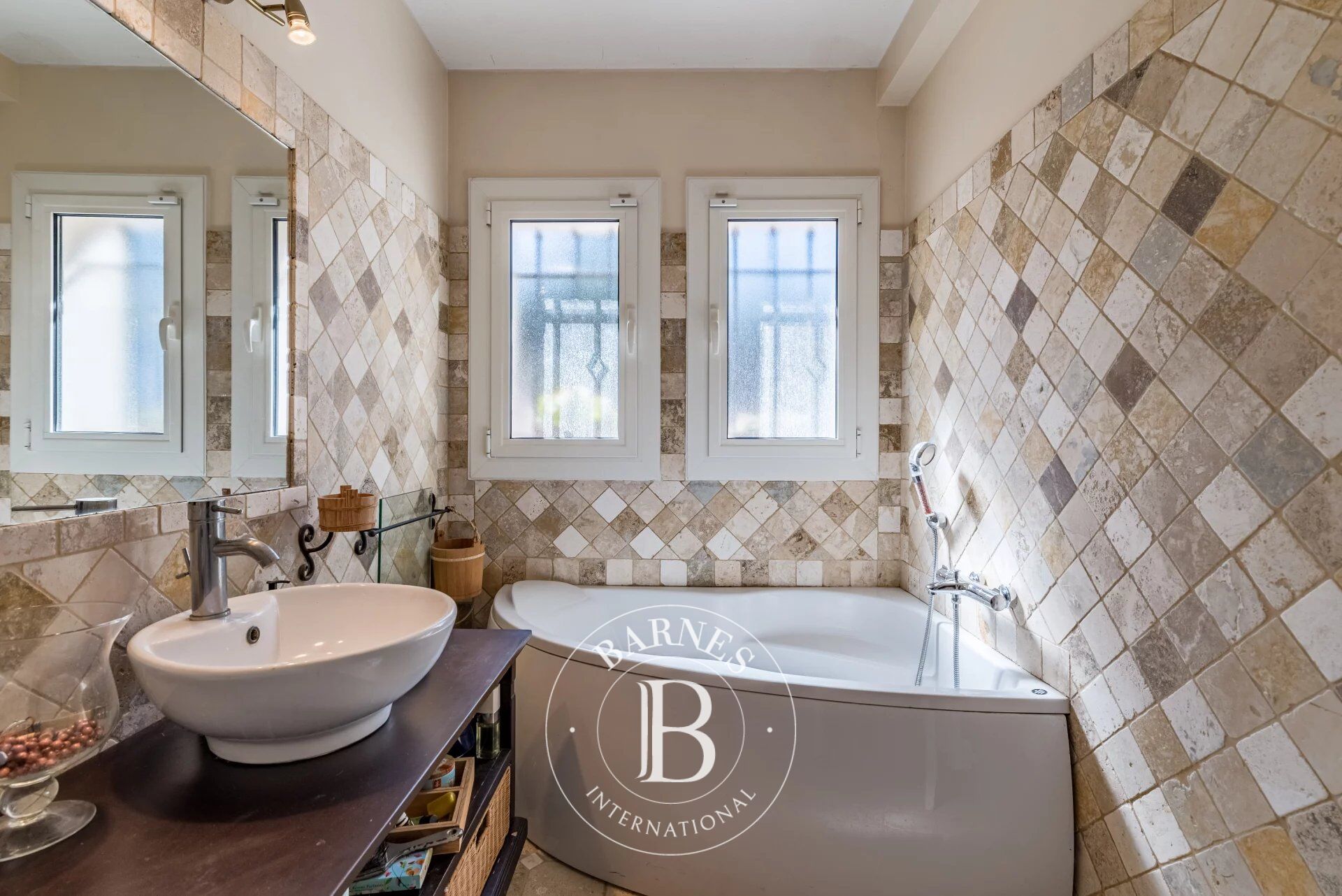 Ev Mougins - picture 15