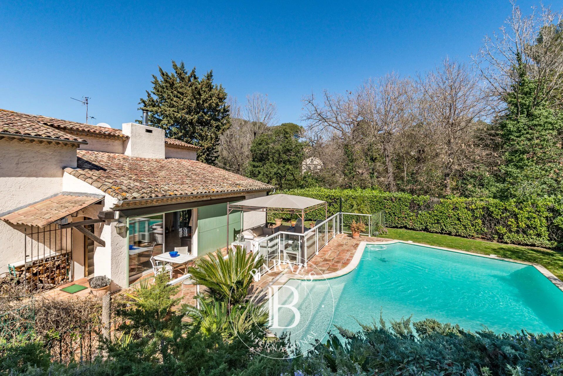 Ev Mougins - picture 18