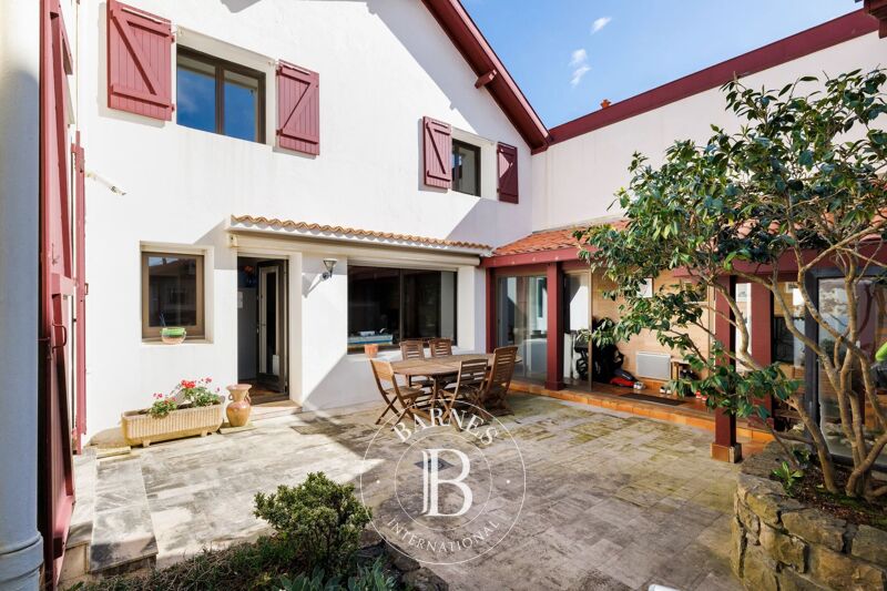 For Sale, House Biarritz - picture 1