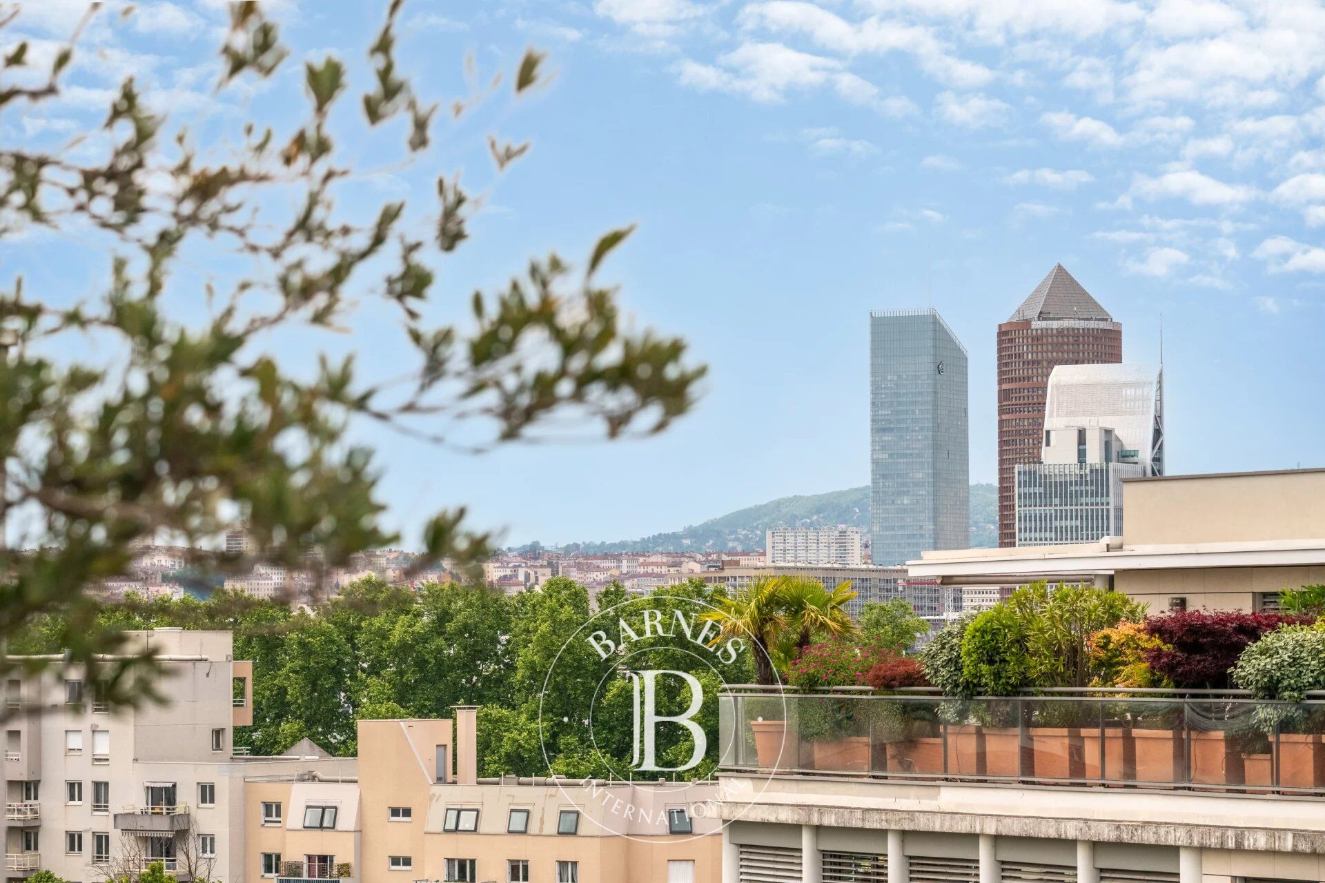 Piso Lyon 8ème - picture 2