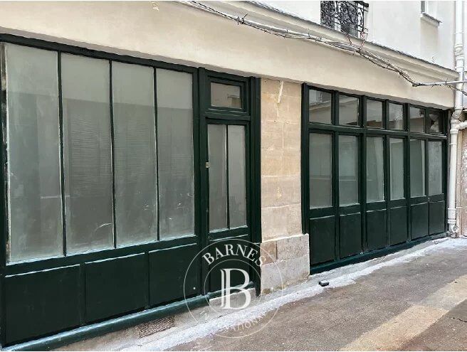 72m² (775 sq ft) OF OFFICE SPACE TO RENT - picture 1