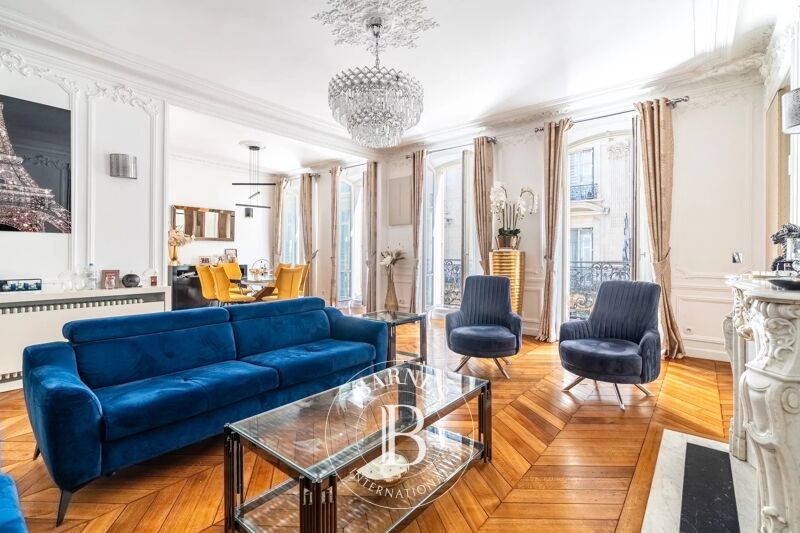 Paris 8 - Friedland - Faubourg Saint Honoré - 4 bedrooms -  Sliding balcony