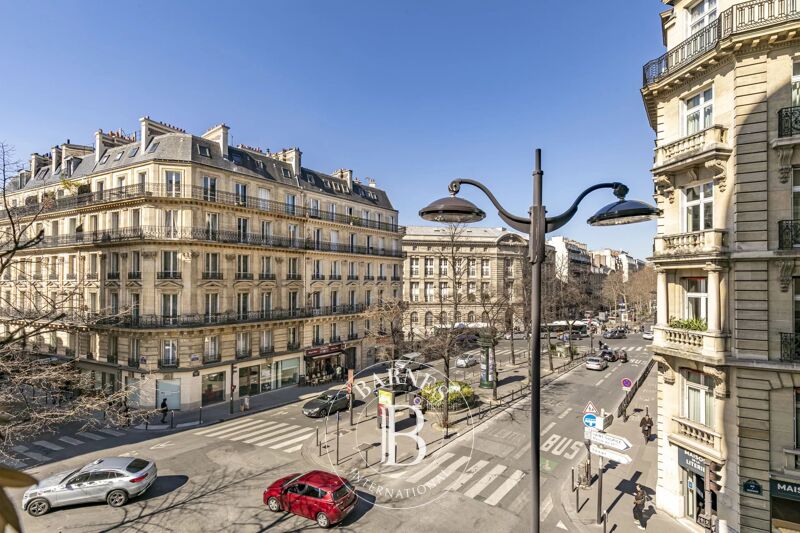 Paris 6 - Raspail/Assas - 2-bed apartment - to renovate - balcony
