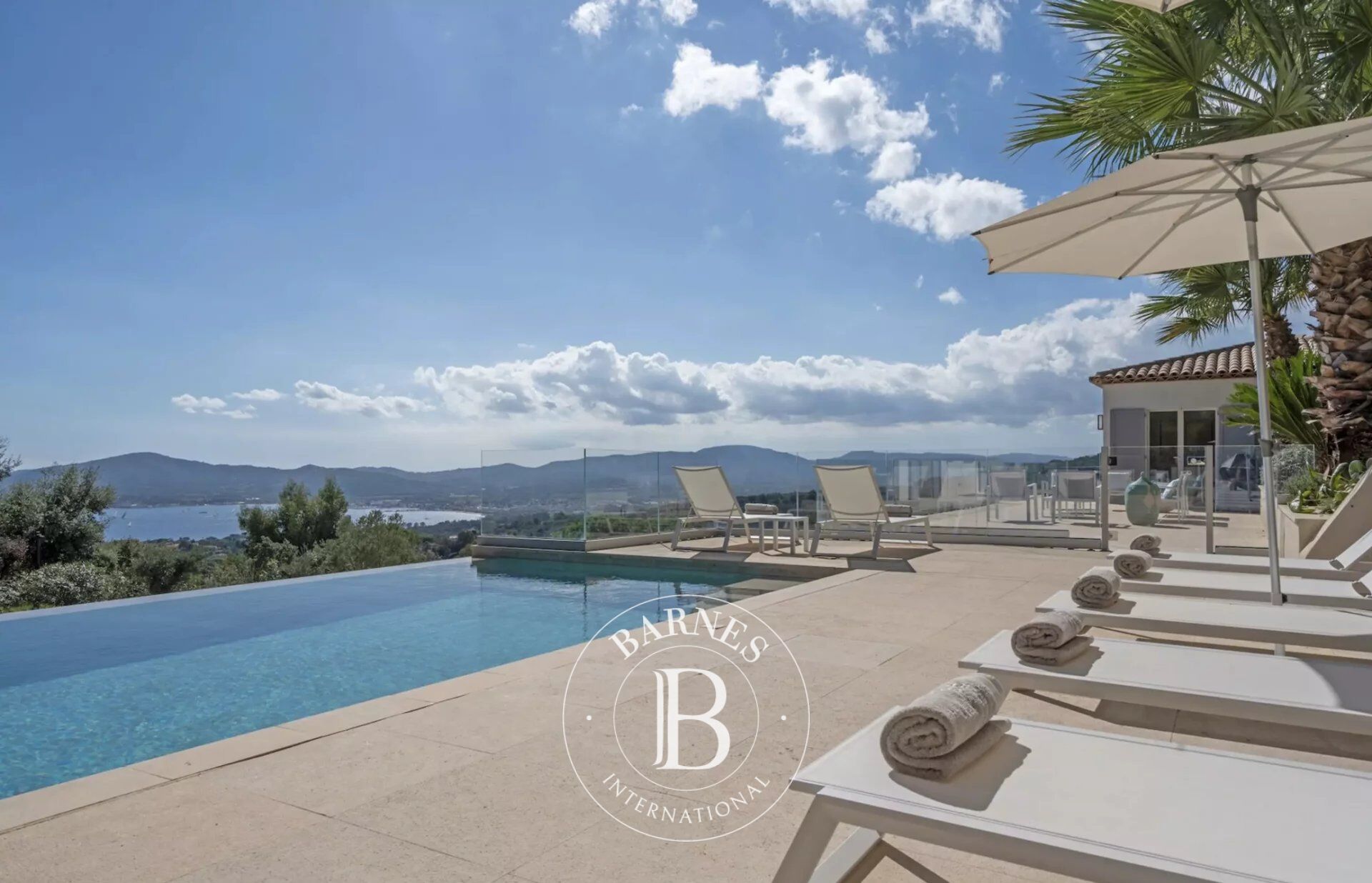 GRIMAUD - VILLA 7 CHAMBRES - PISCINE - picture 1