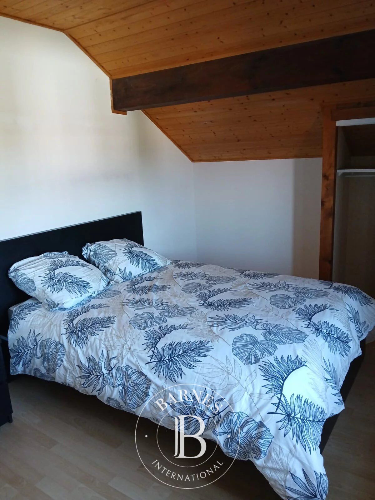 Daire Larringes - picture 5