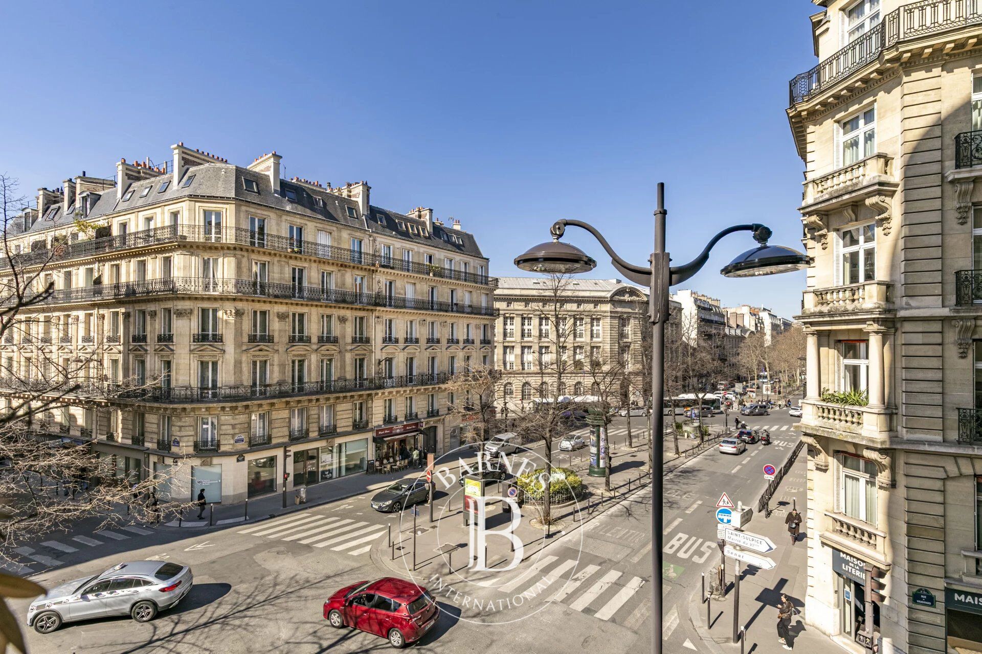 Piso Paris 6ème - picture 2