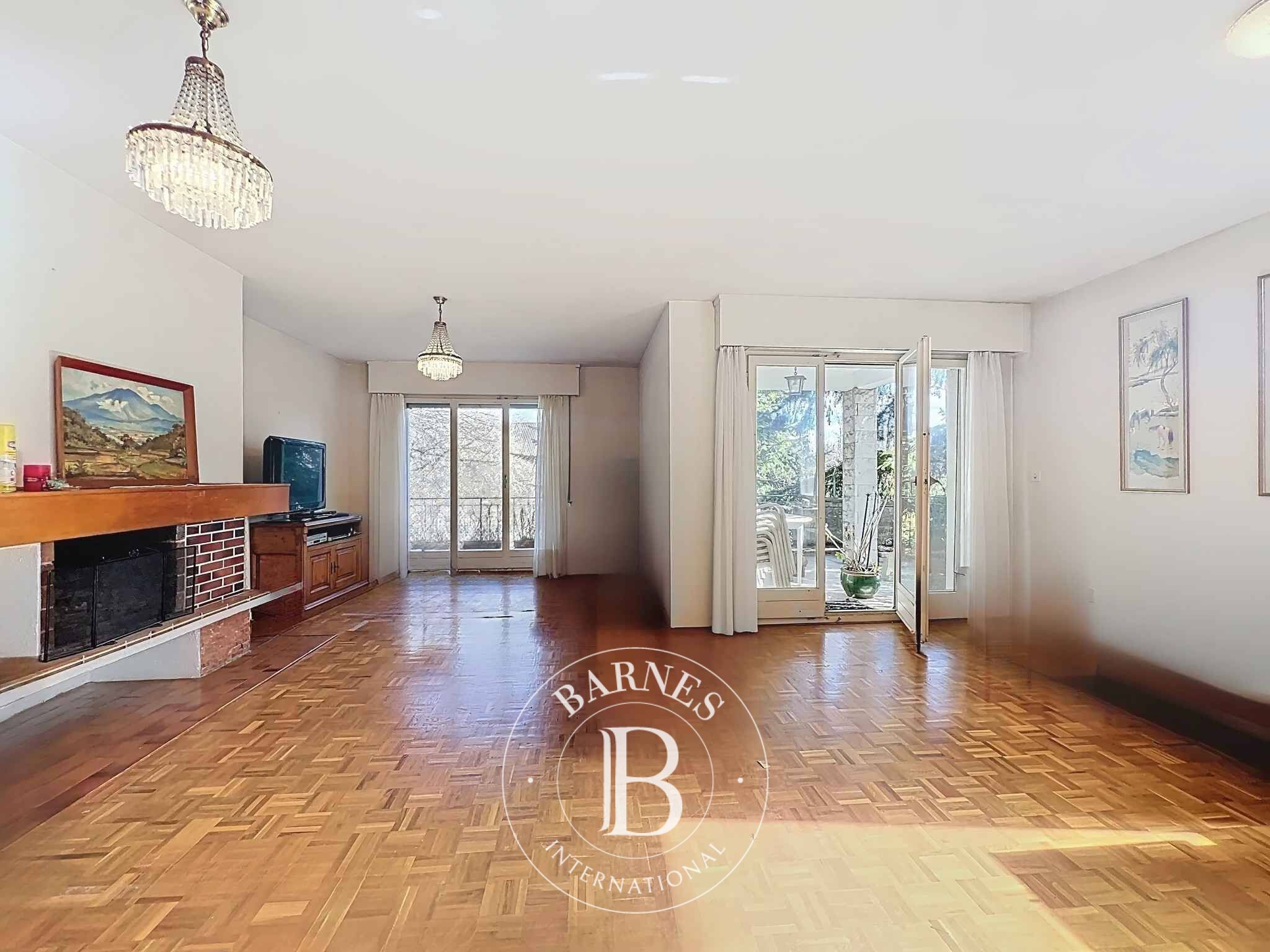 Villa Founex - picture 4