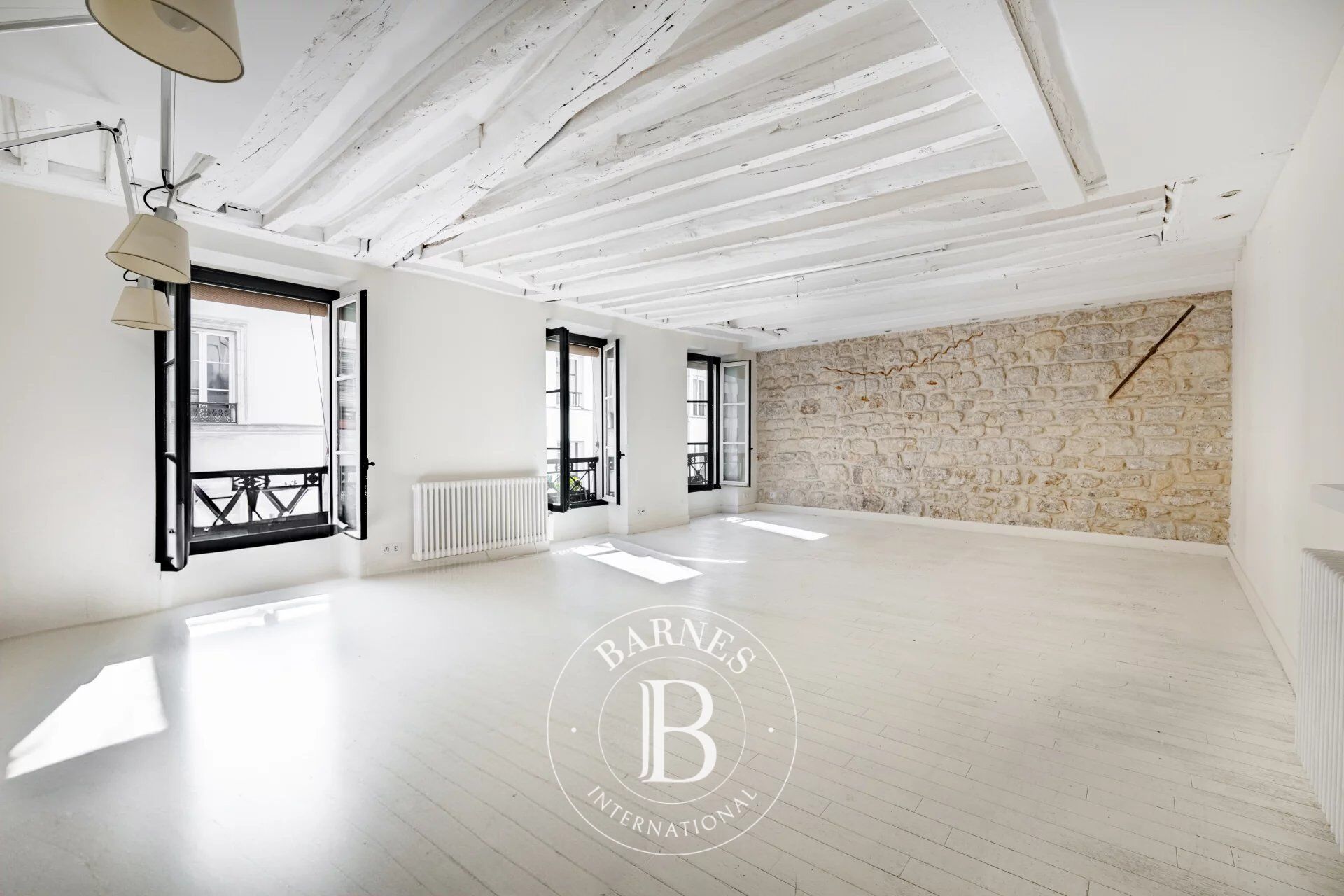 Piso Paris 3ème - picture 3