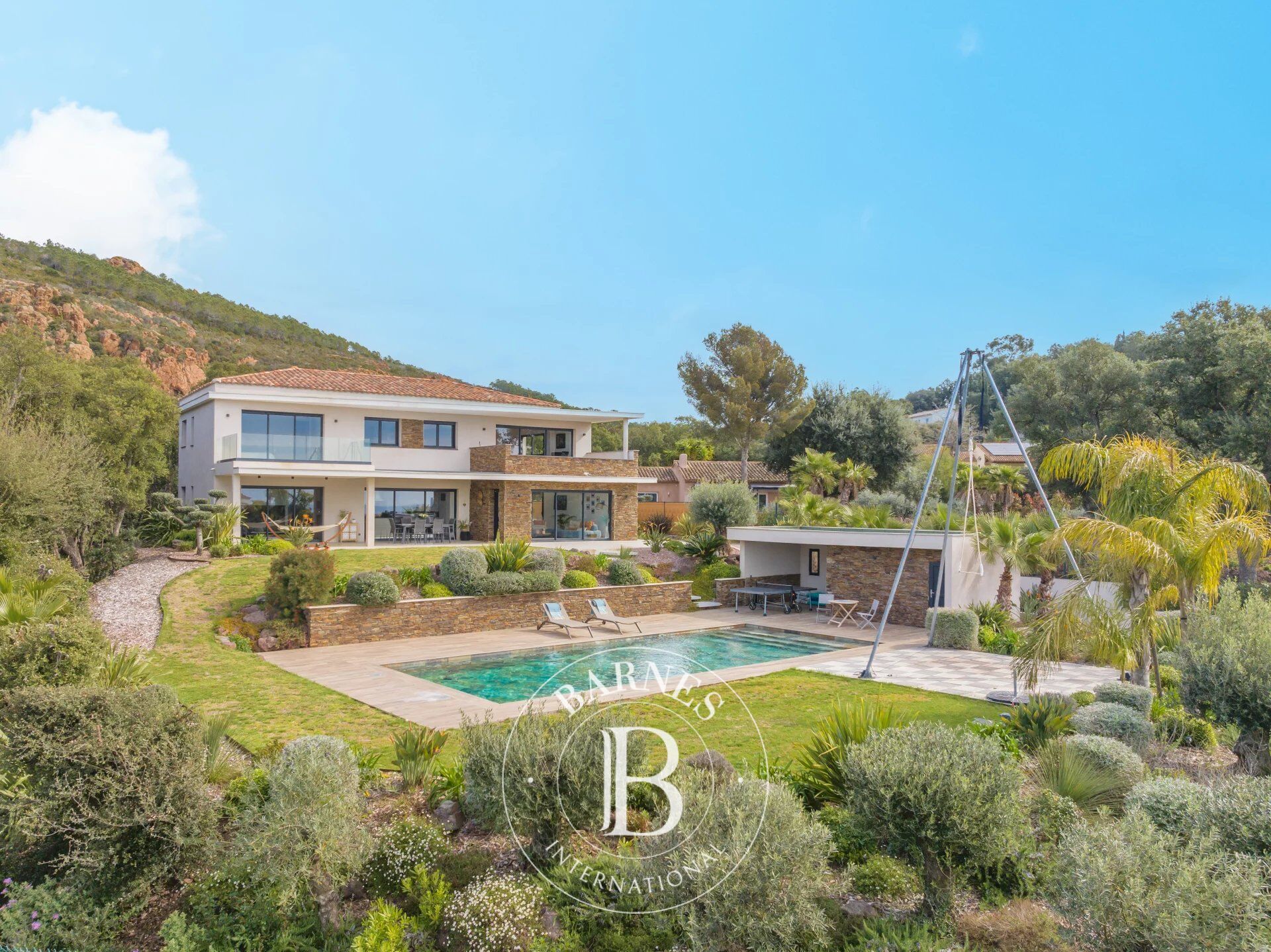 Villa Saint-Raphaël - picture 2