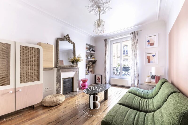 Sold, Apartment Paris 18ème - picture 1